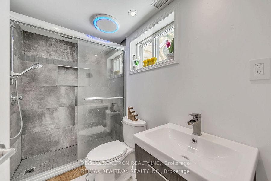 73 Wilstead Drive photo 28