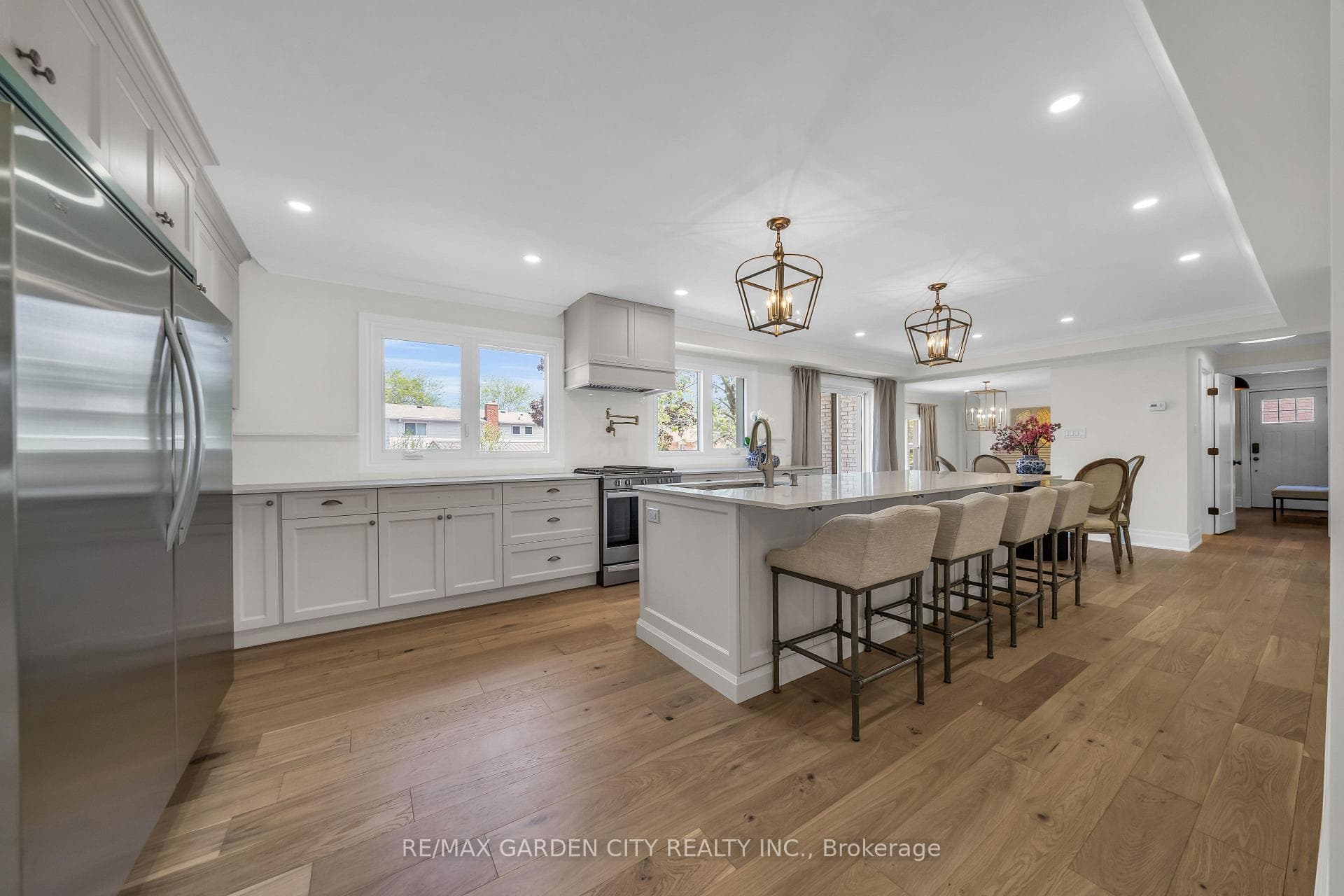 373 LAKE Street photo 11