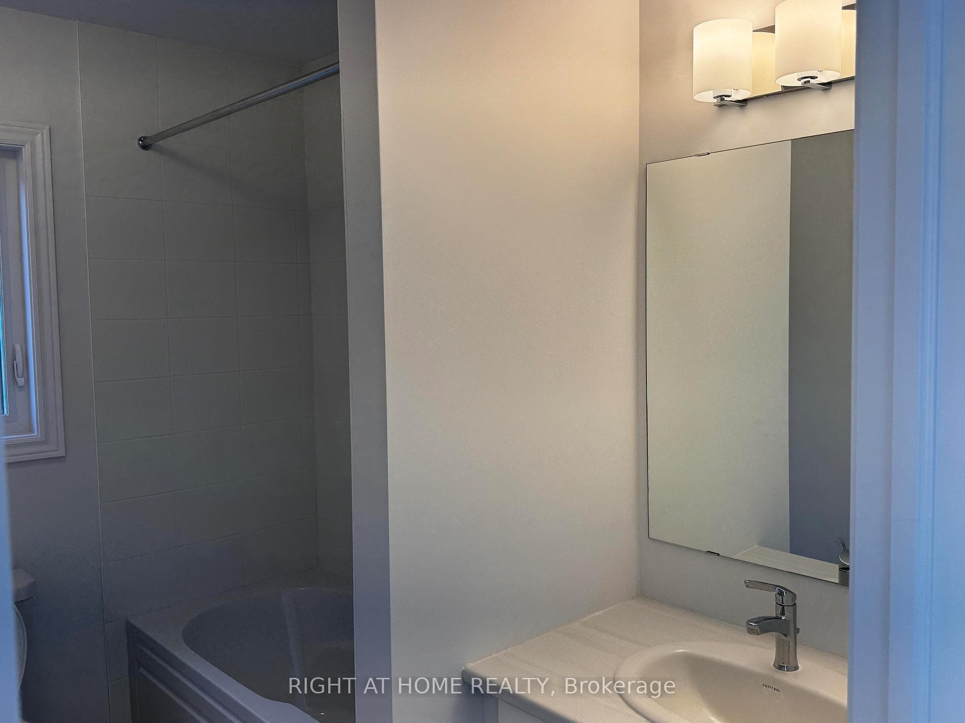 154 Thicketwood Avenue photo 24