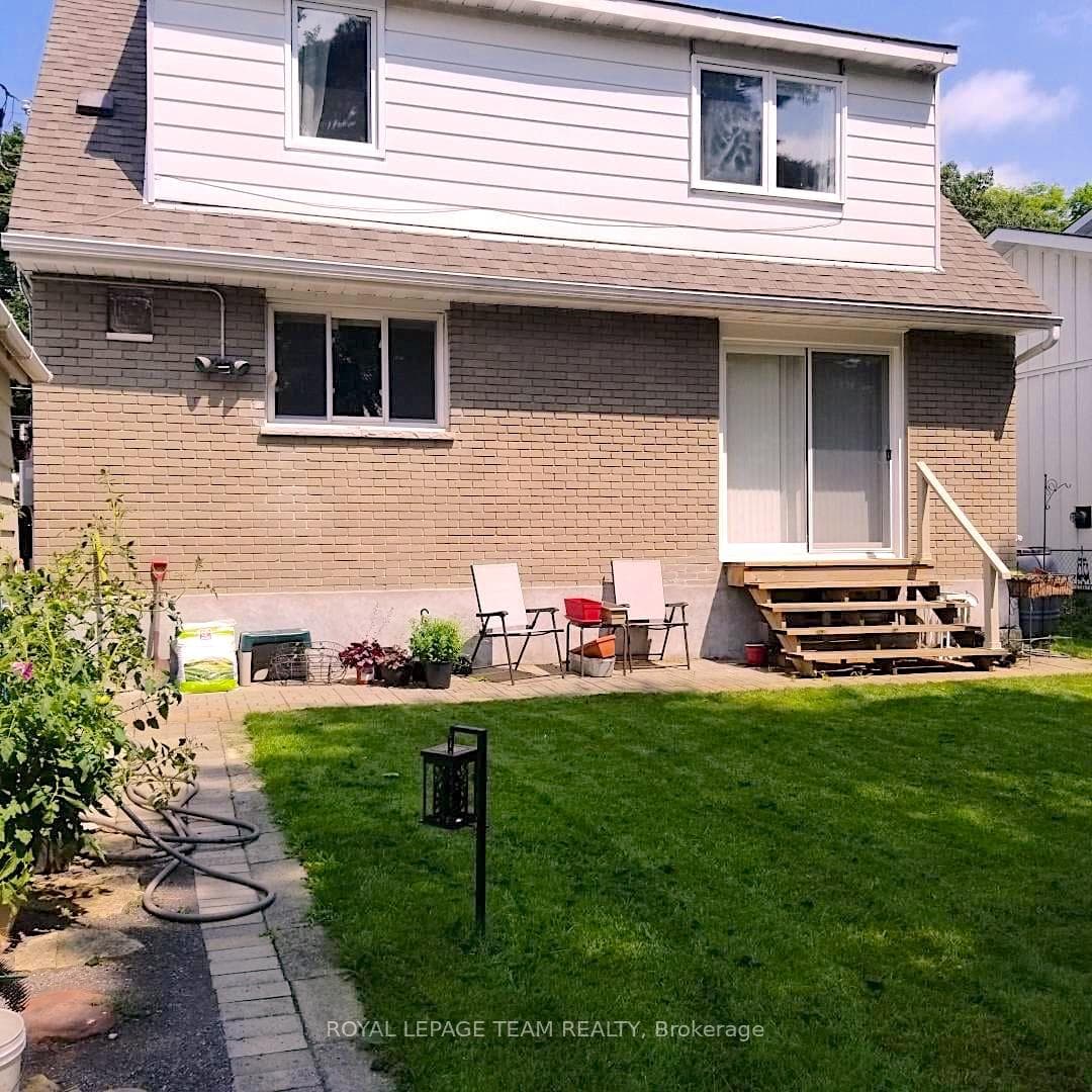 1052 FISHER Avenue photo 3