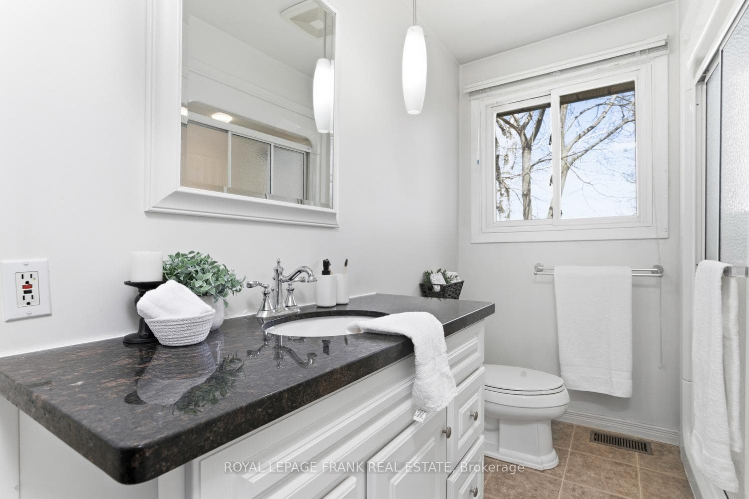 115 King Street photo 25