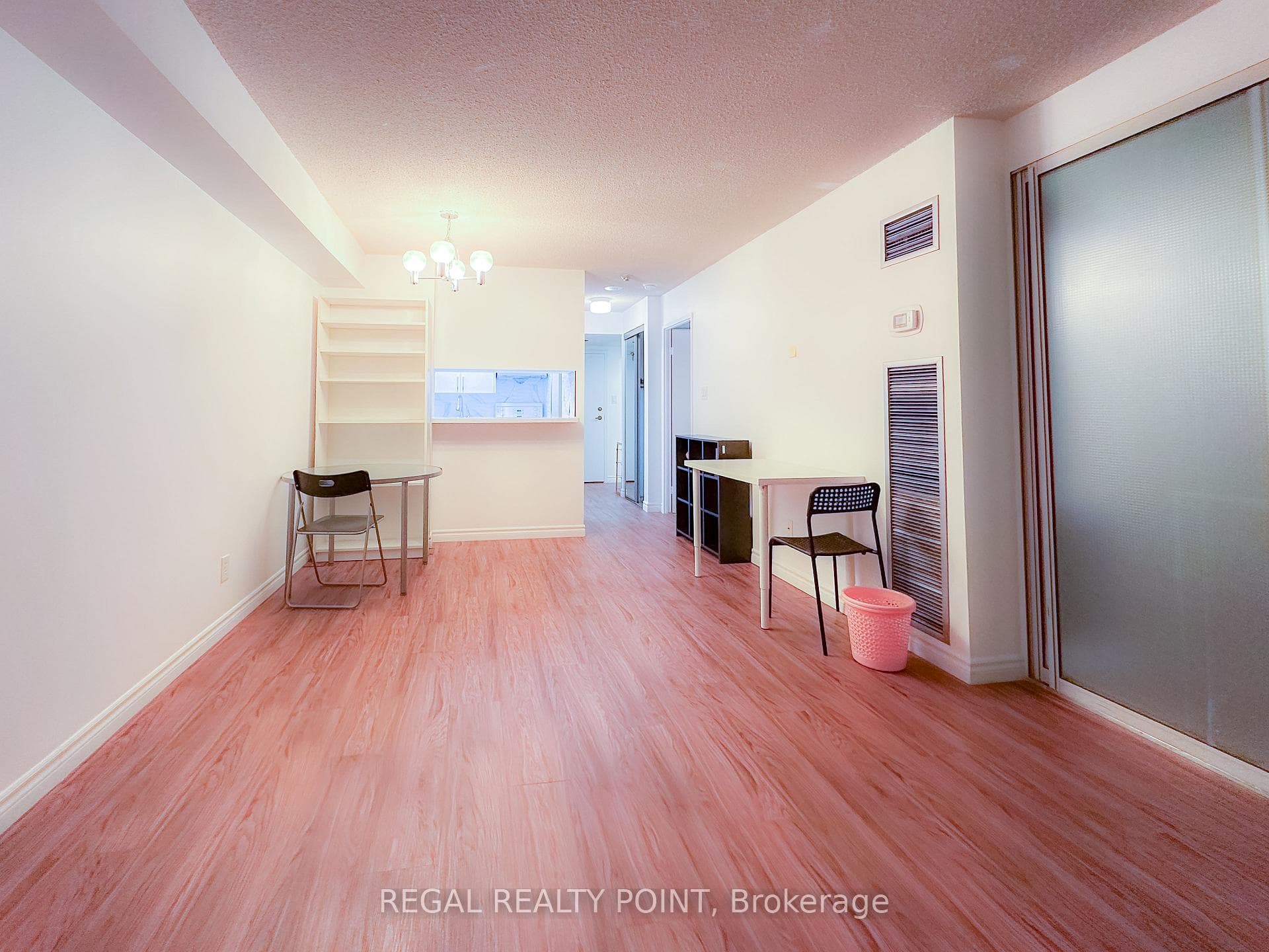 633 Bay Street Unit 1202 photo 2