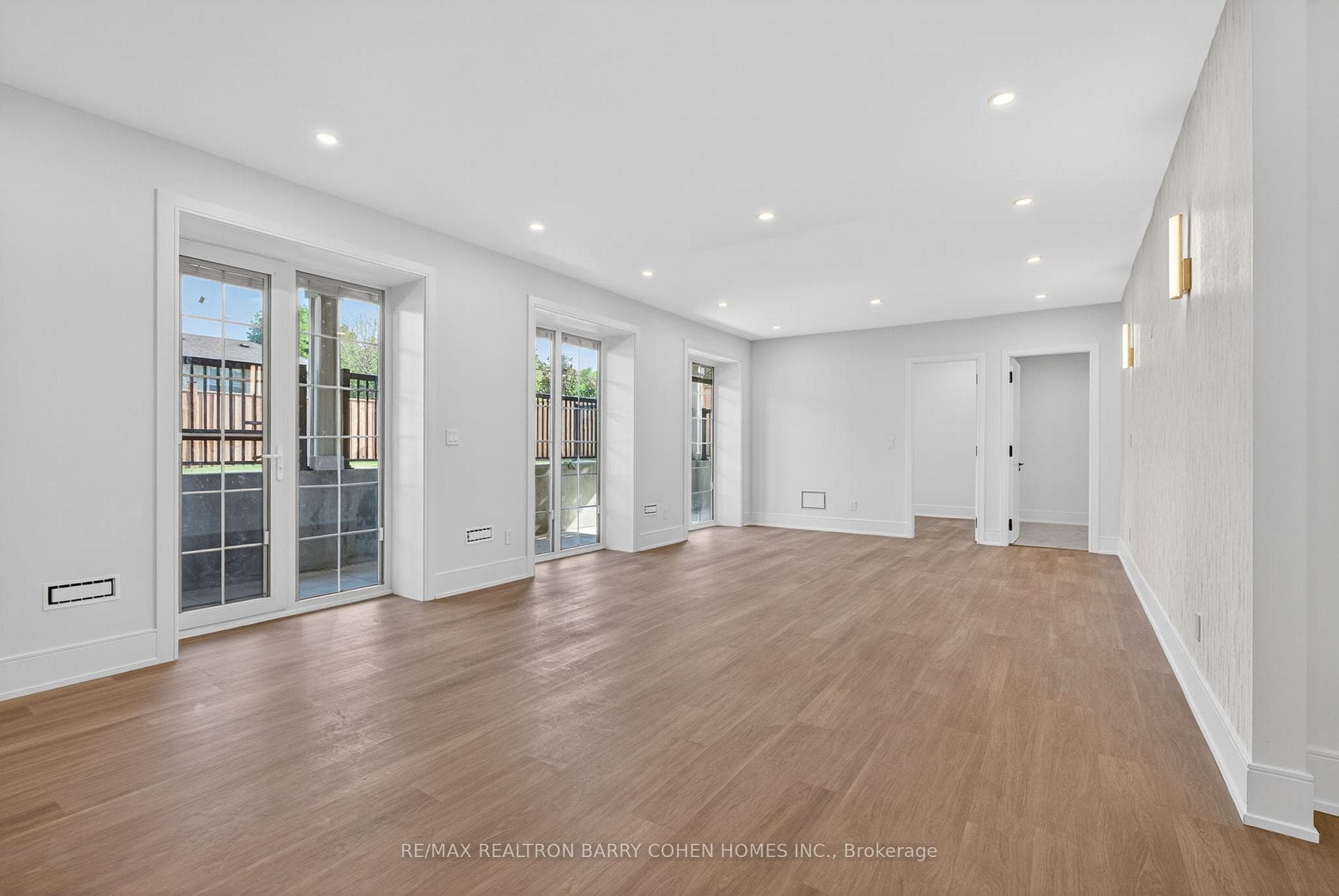 349 Ellerslie Avenue photo 41