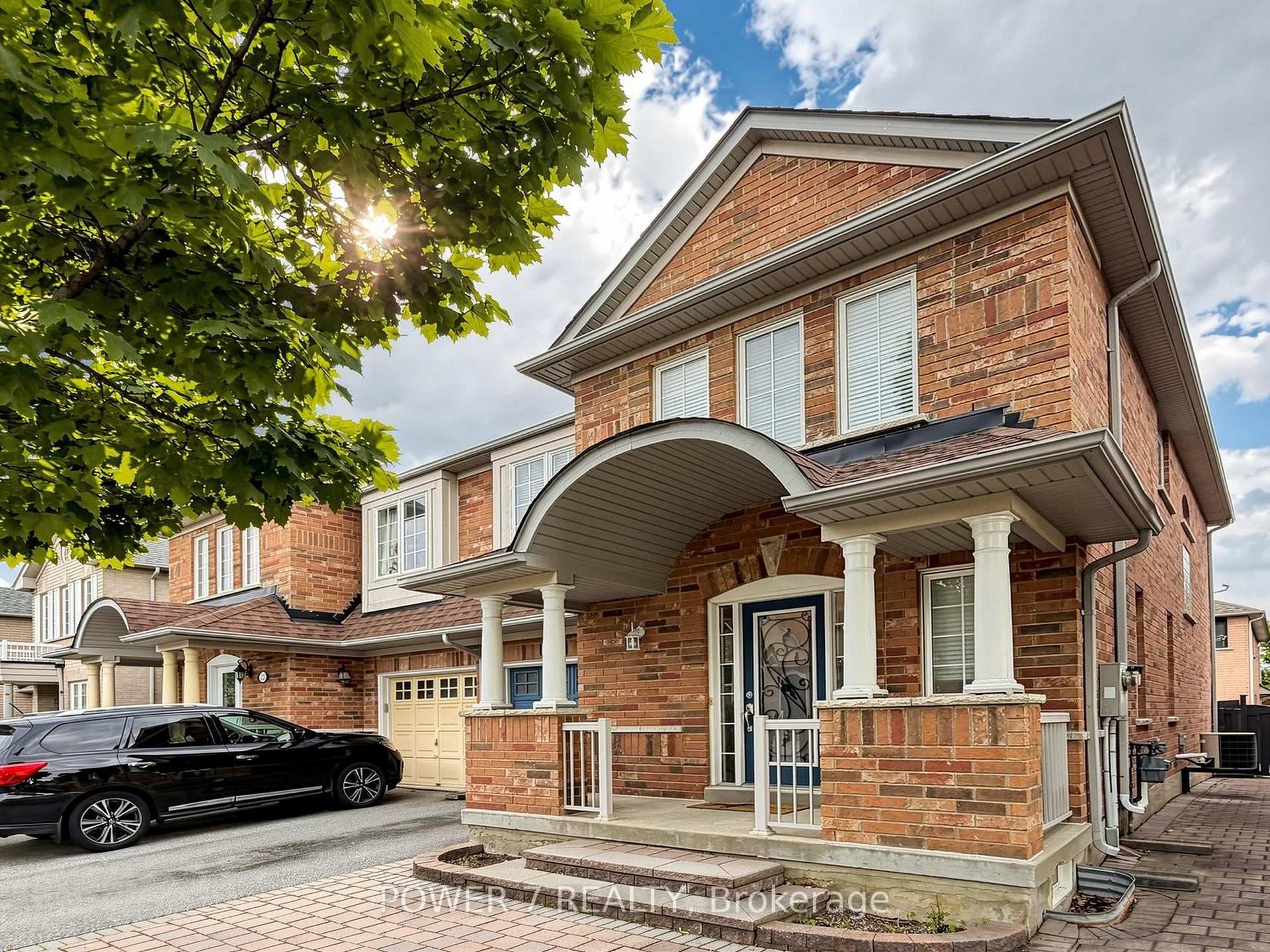 117 St Urbain Drive photo 4