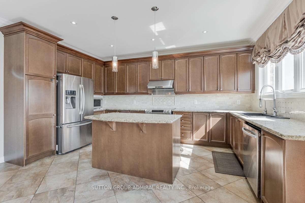 136 Santa Amato Crescent photo 11