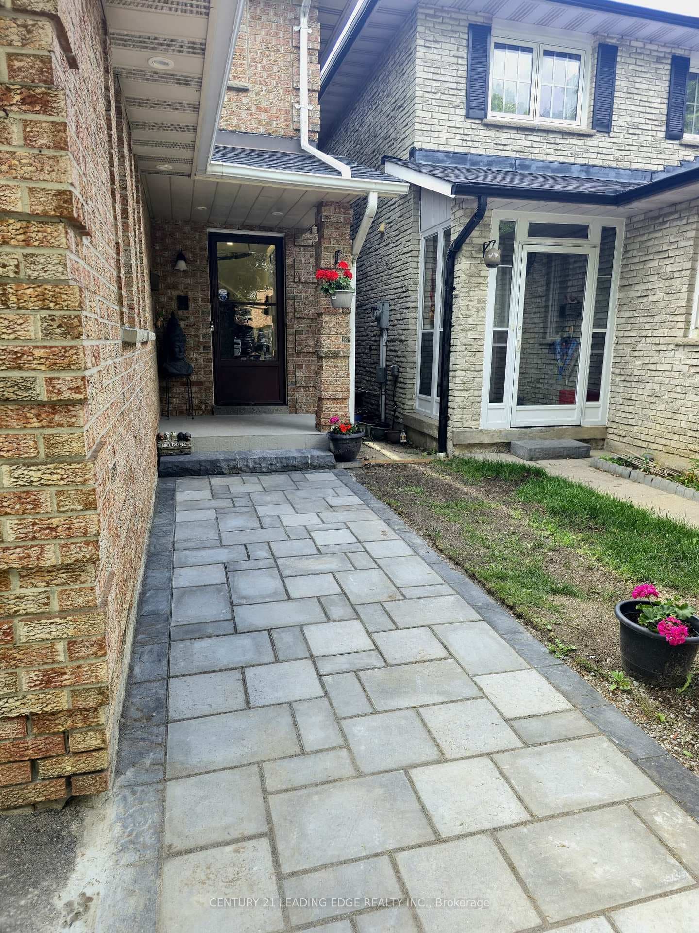11 Radford Crescent Unit Main Flr photo 6