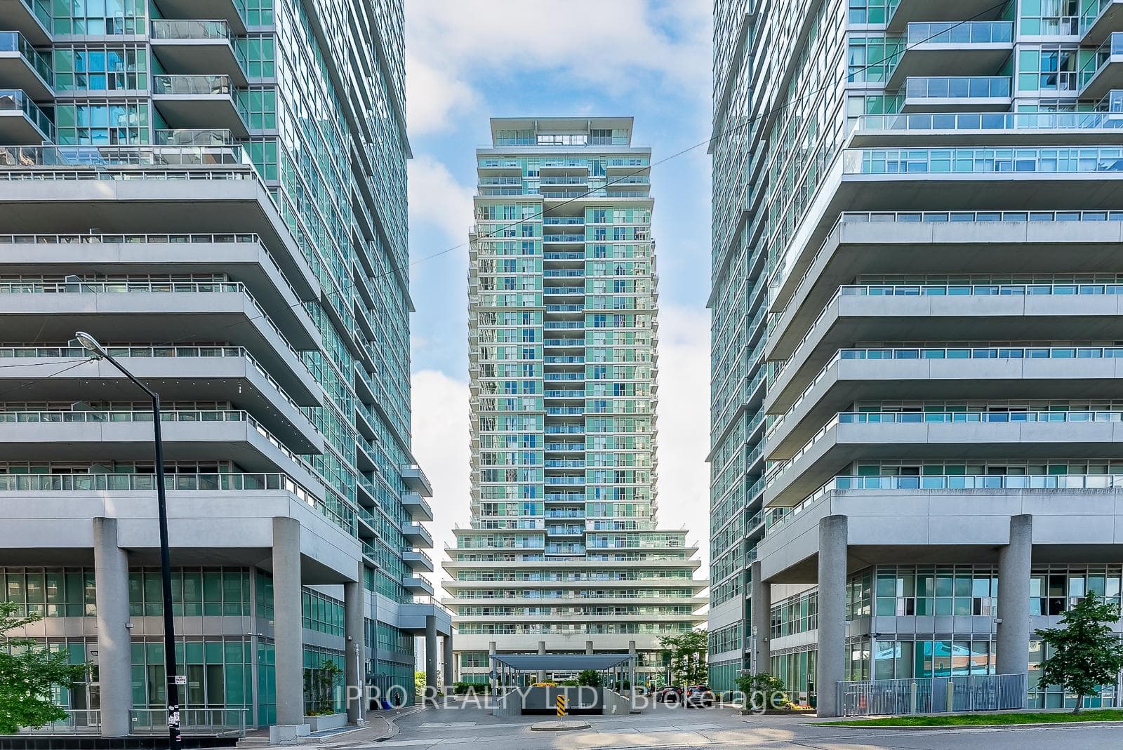 60 Town Centre Court Unit 2404 photo 1