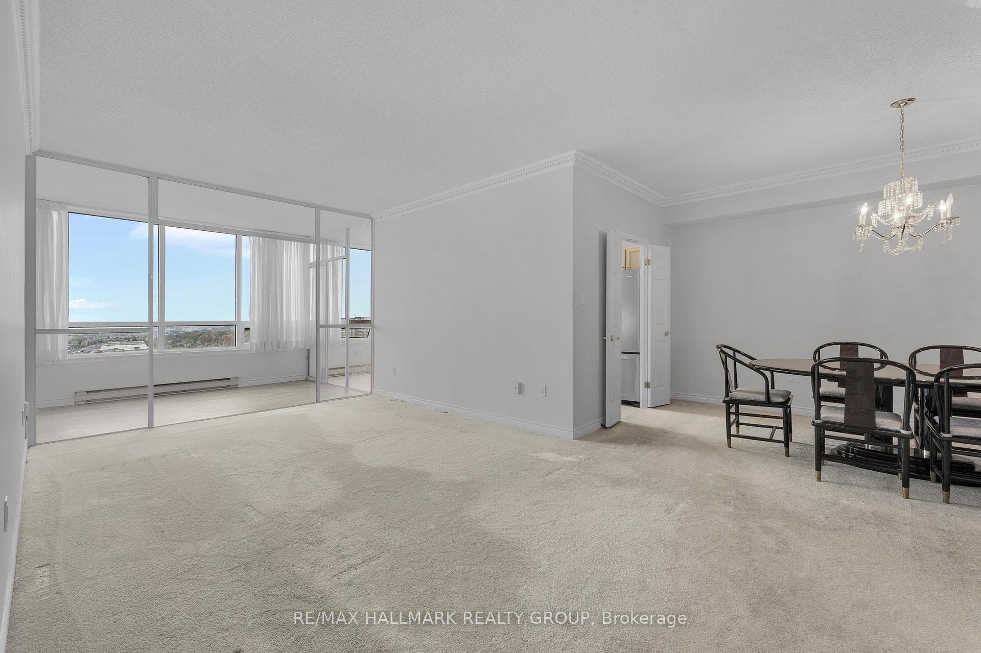 1480 Riverside Drive Unit 2204 photo 5