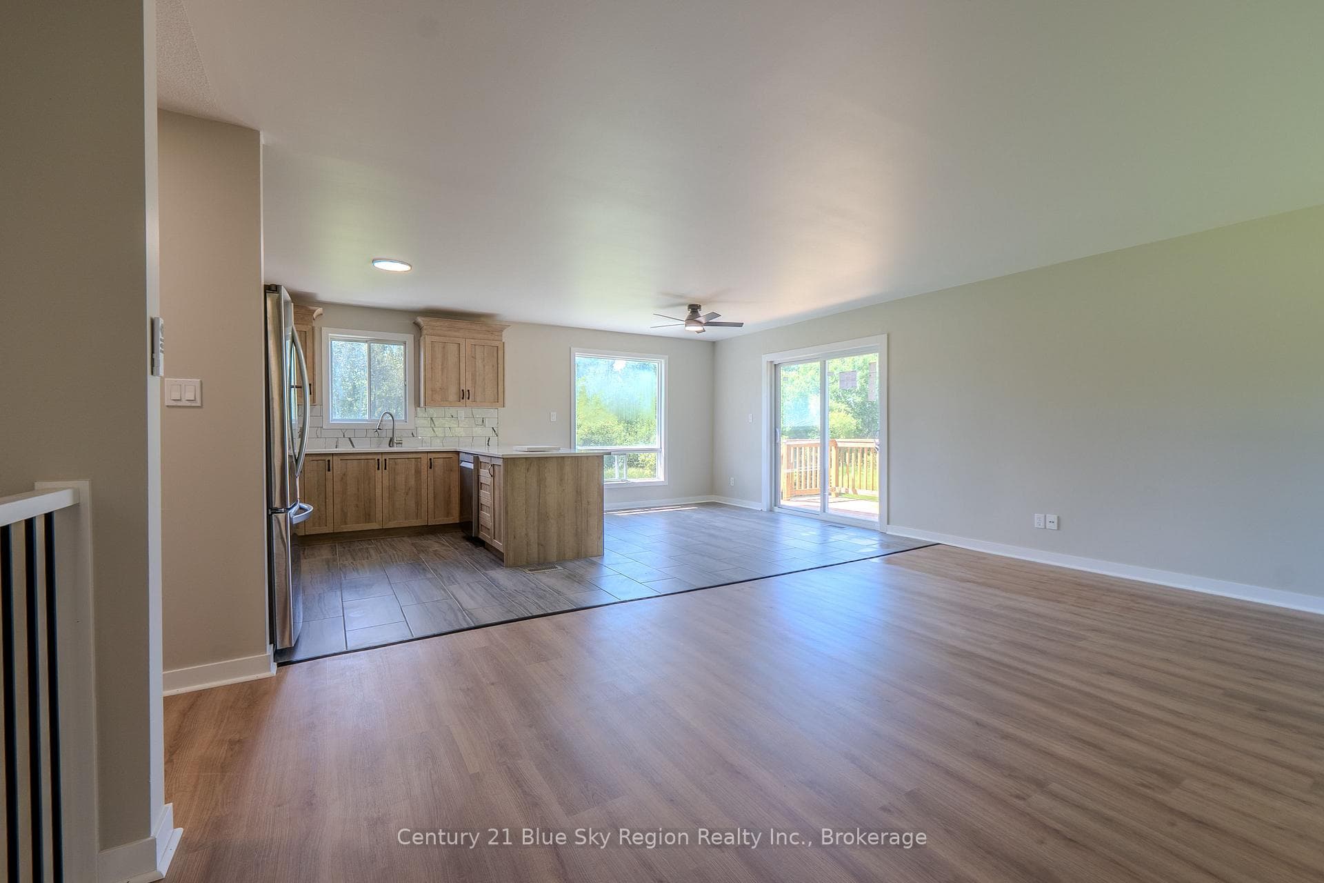 418 Laurier Street photo 19
