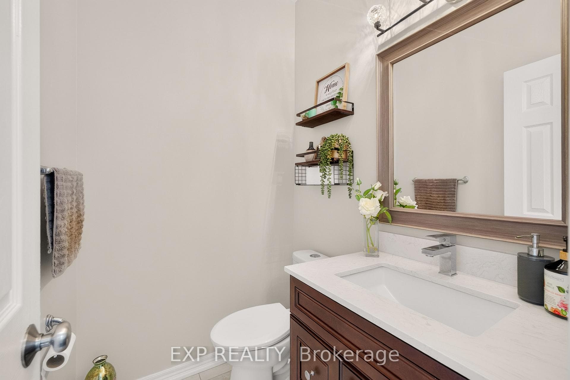 620 Munich Circle photo 21