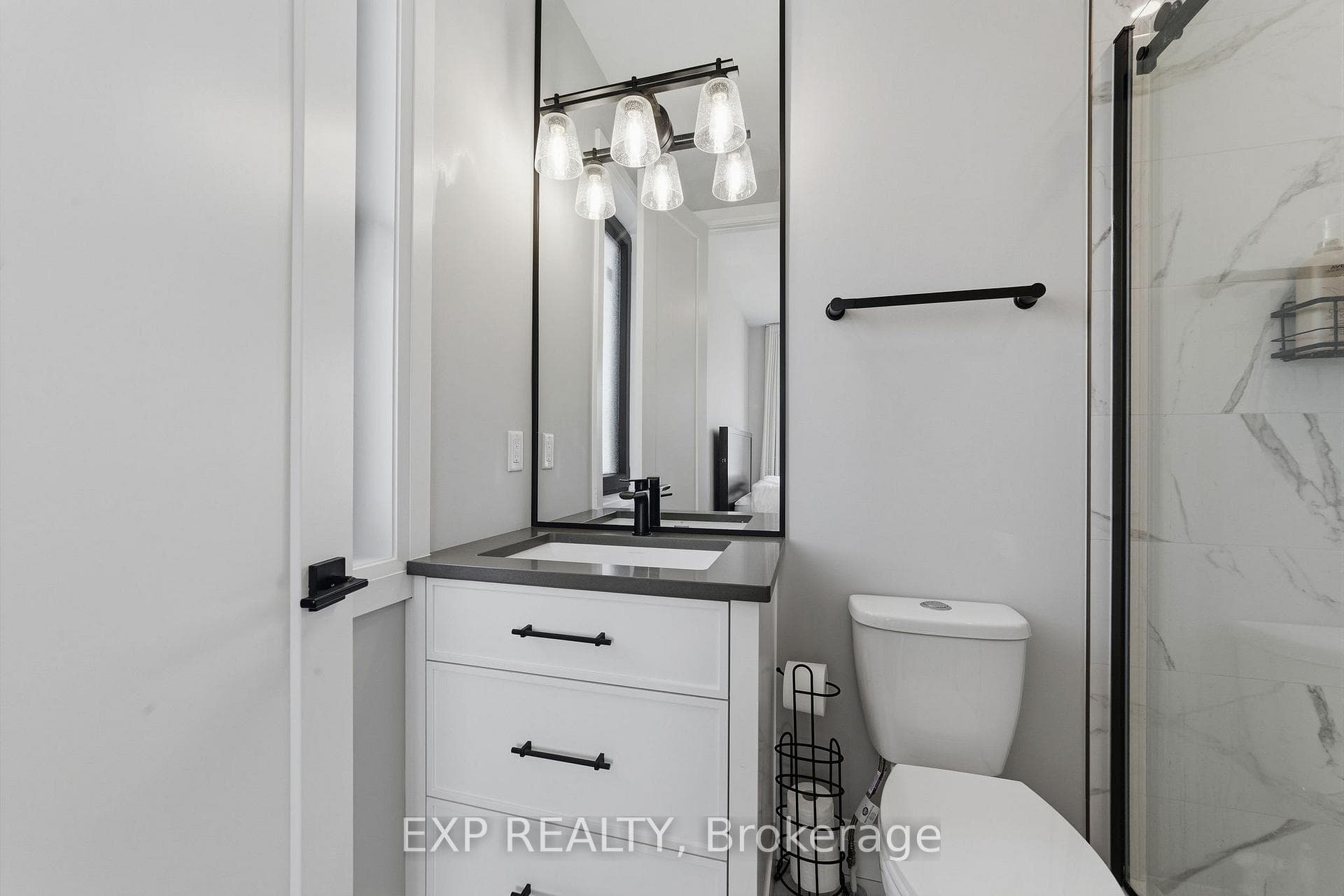 113 Edgewater Boulevard photo 22