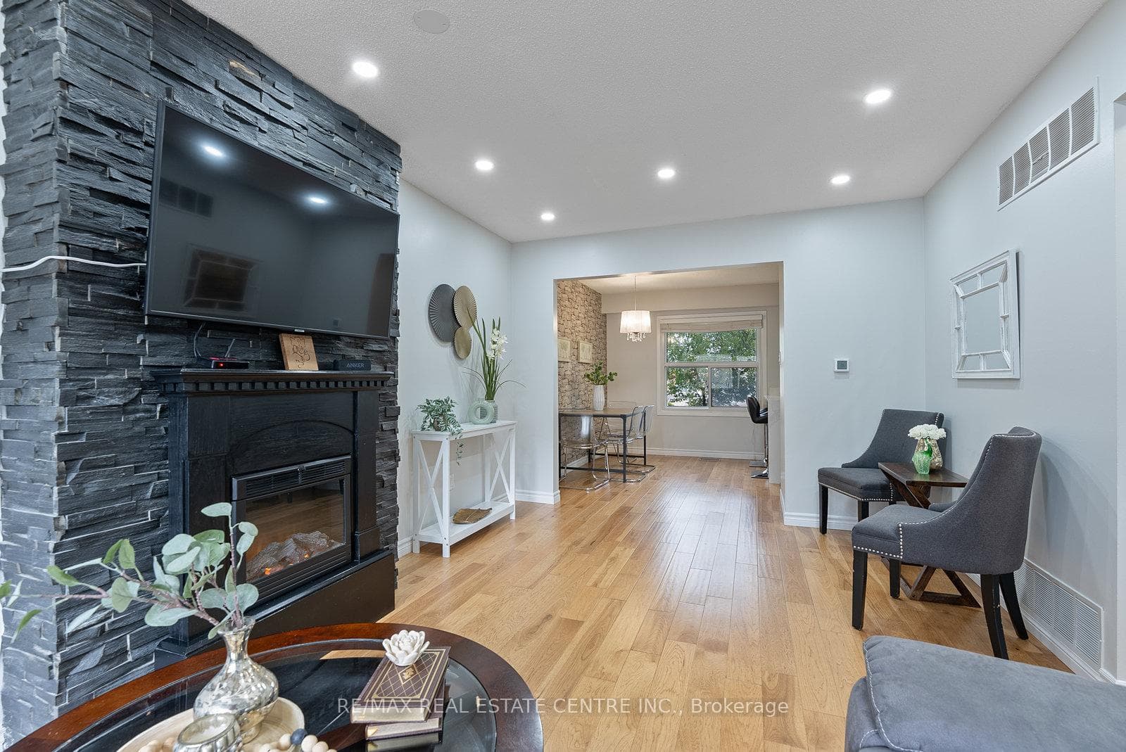 830 Stainton Drive Unit 10 photo 8