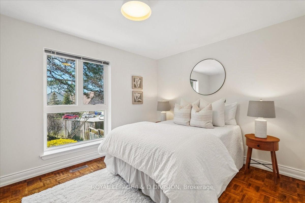 8 Crimson Millway N/A photo 20
