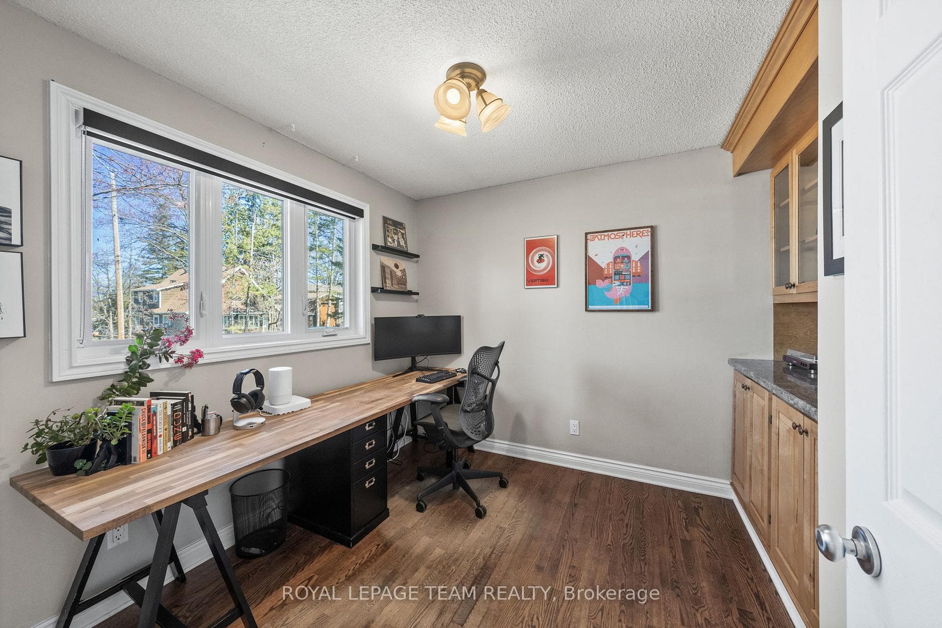 1081 Boucher Crescent photo 19