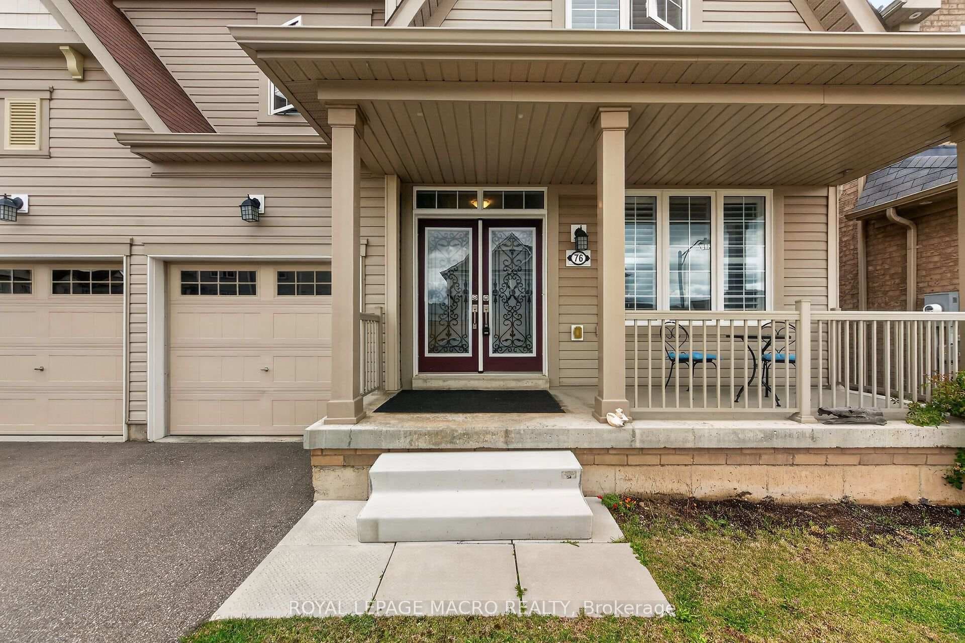 76 McWatters Street photo 4