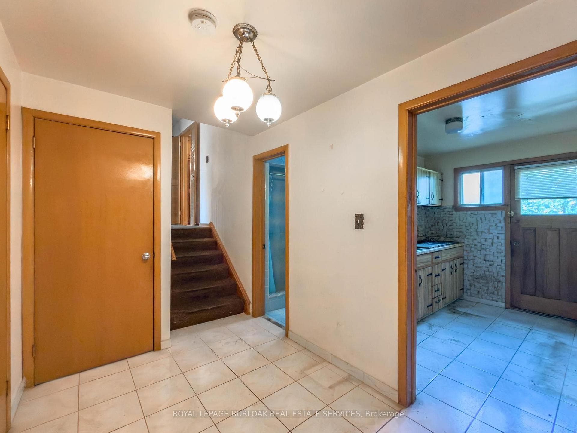 3577 Bluestream Crescent photo 34
