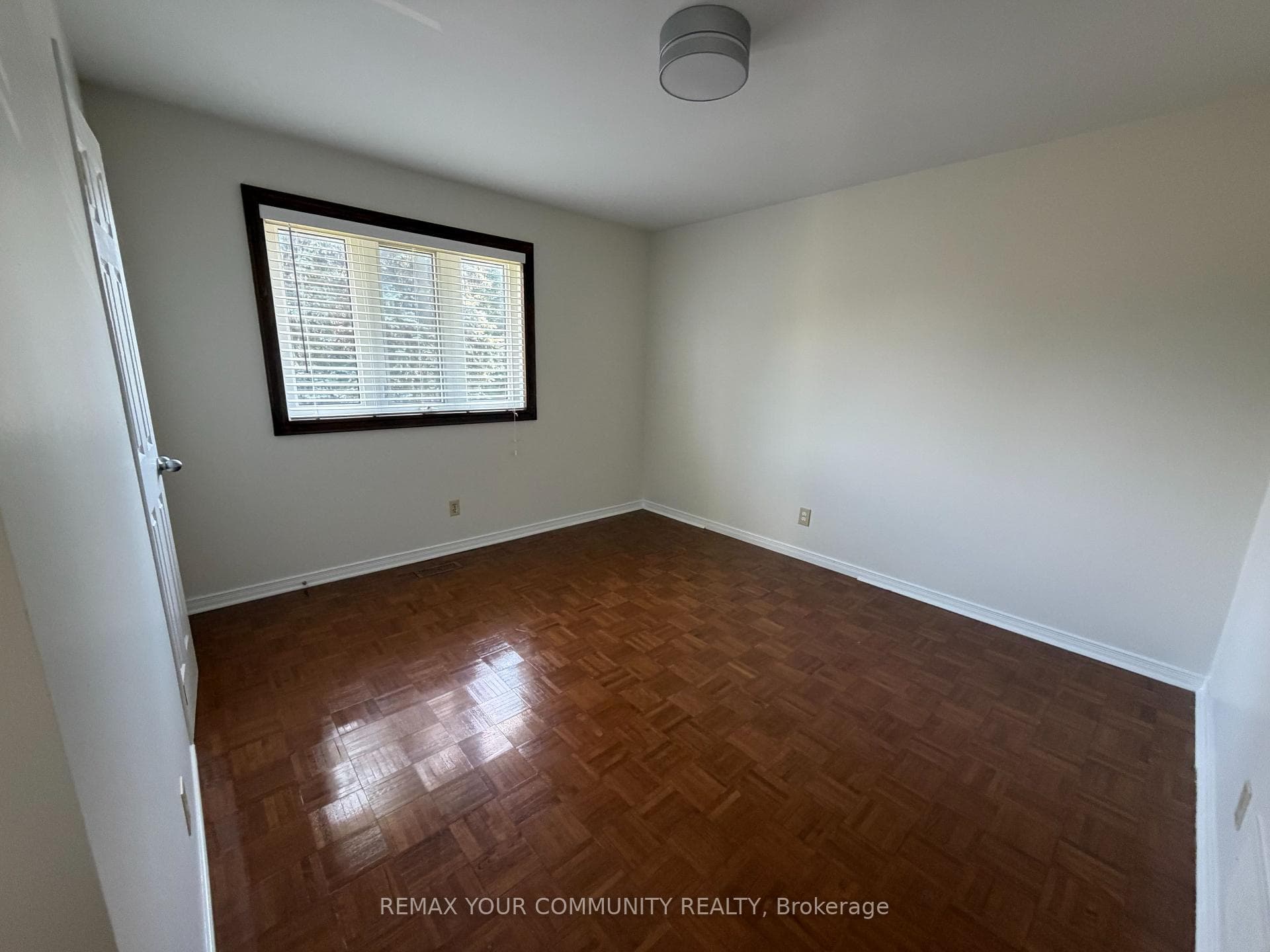 30 Forest Circle Court photo 11