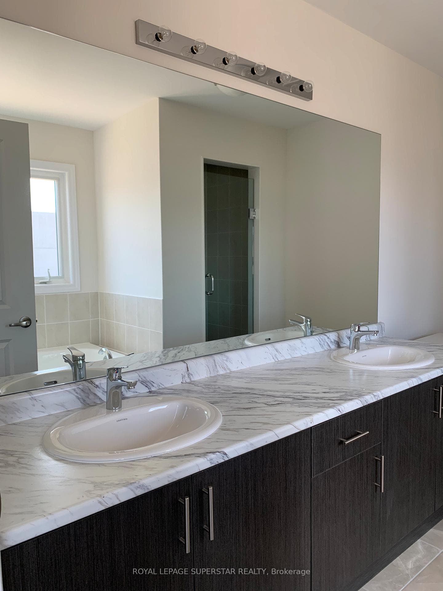49 Eberhardt Drive photo 19