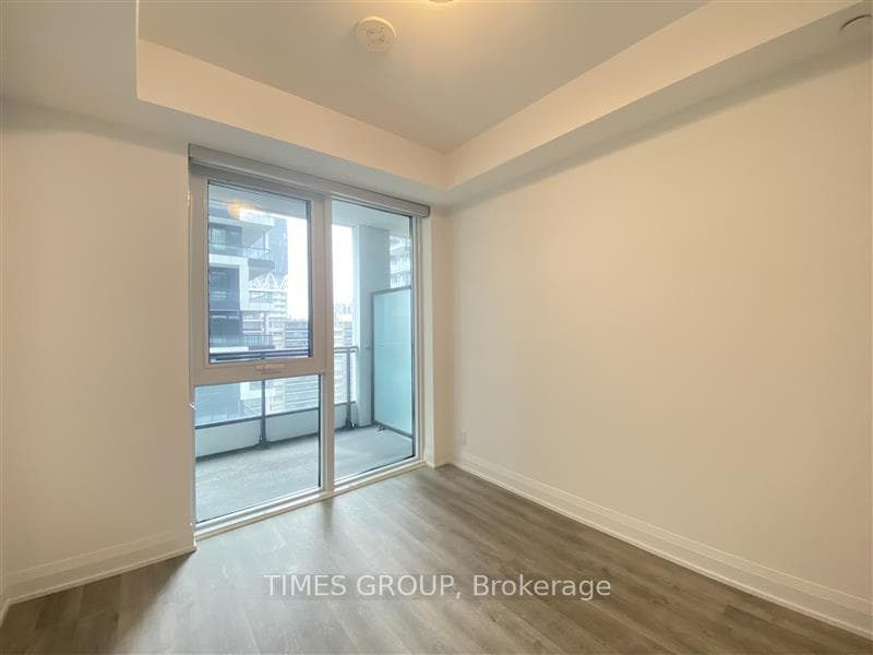 65 Broadway Avenue Unit 1602 photo 8