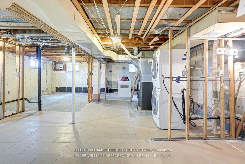 91 Bishop Avenue photo 34