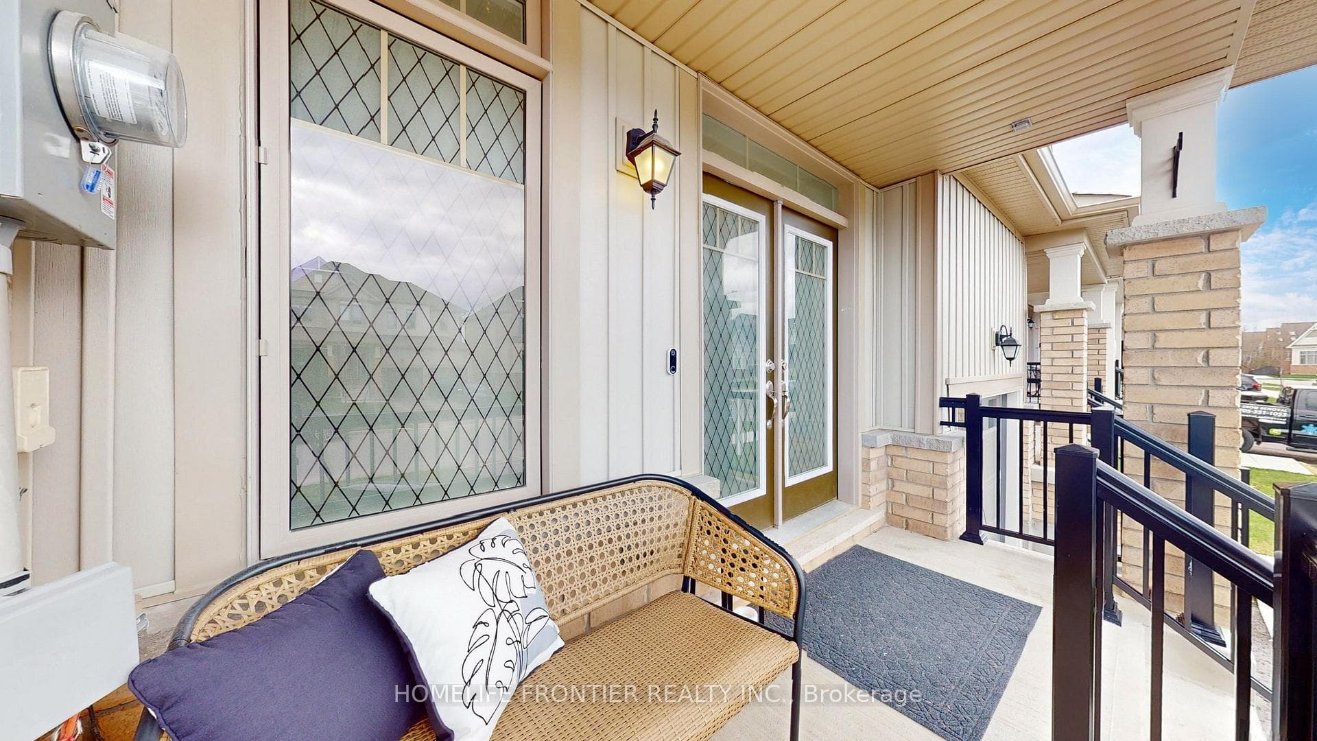 7 Kirby Avenue photo 5