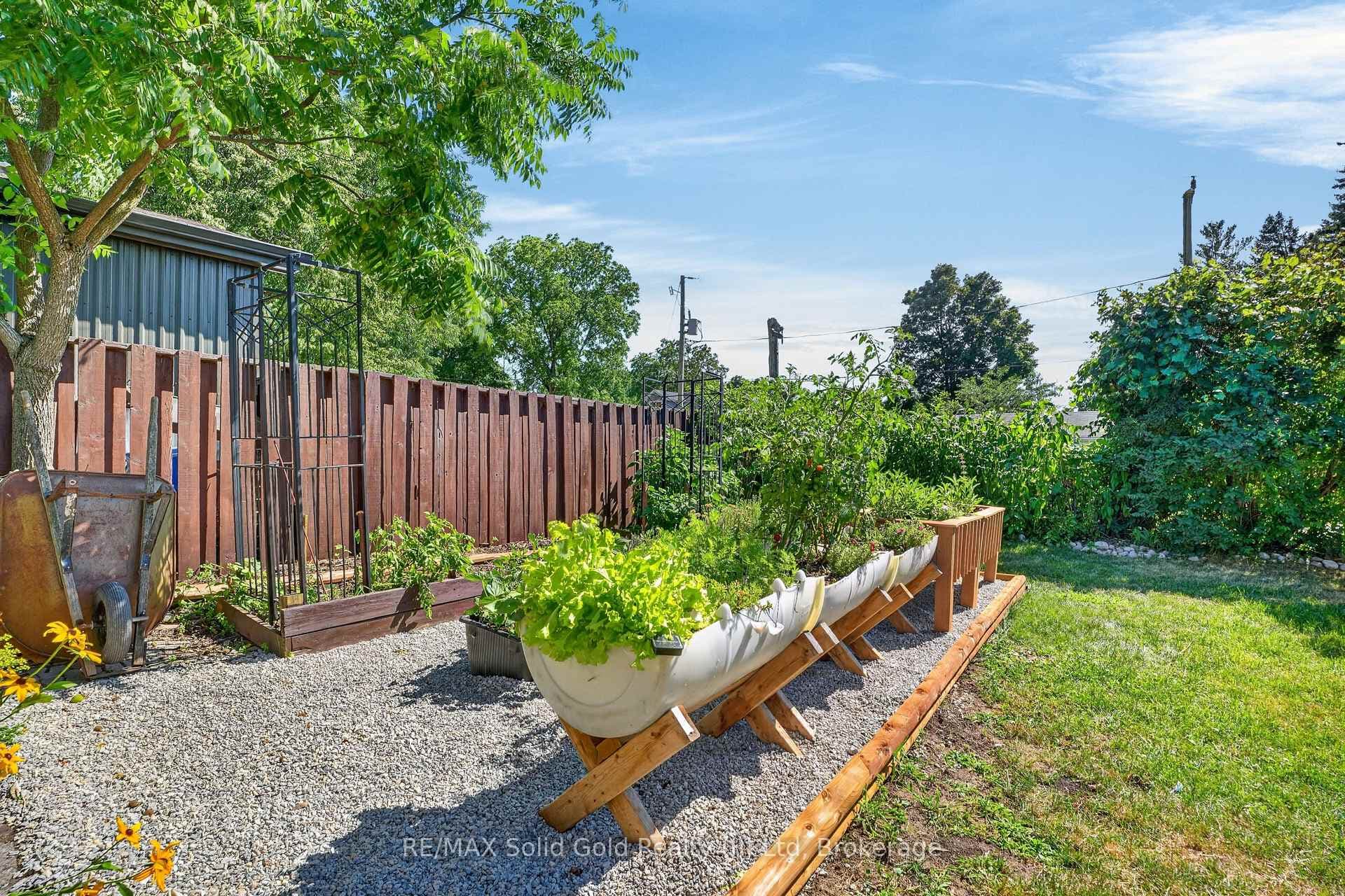 23 Mcrae Street photo 40
