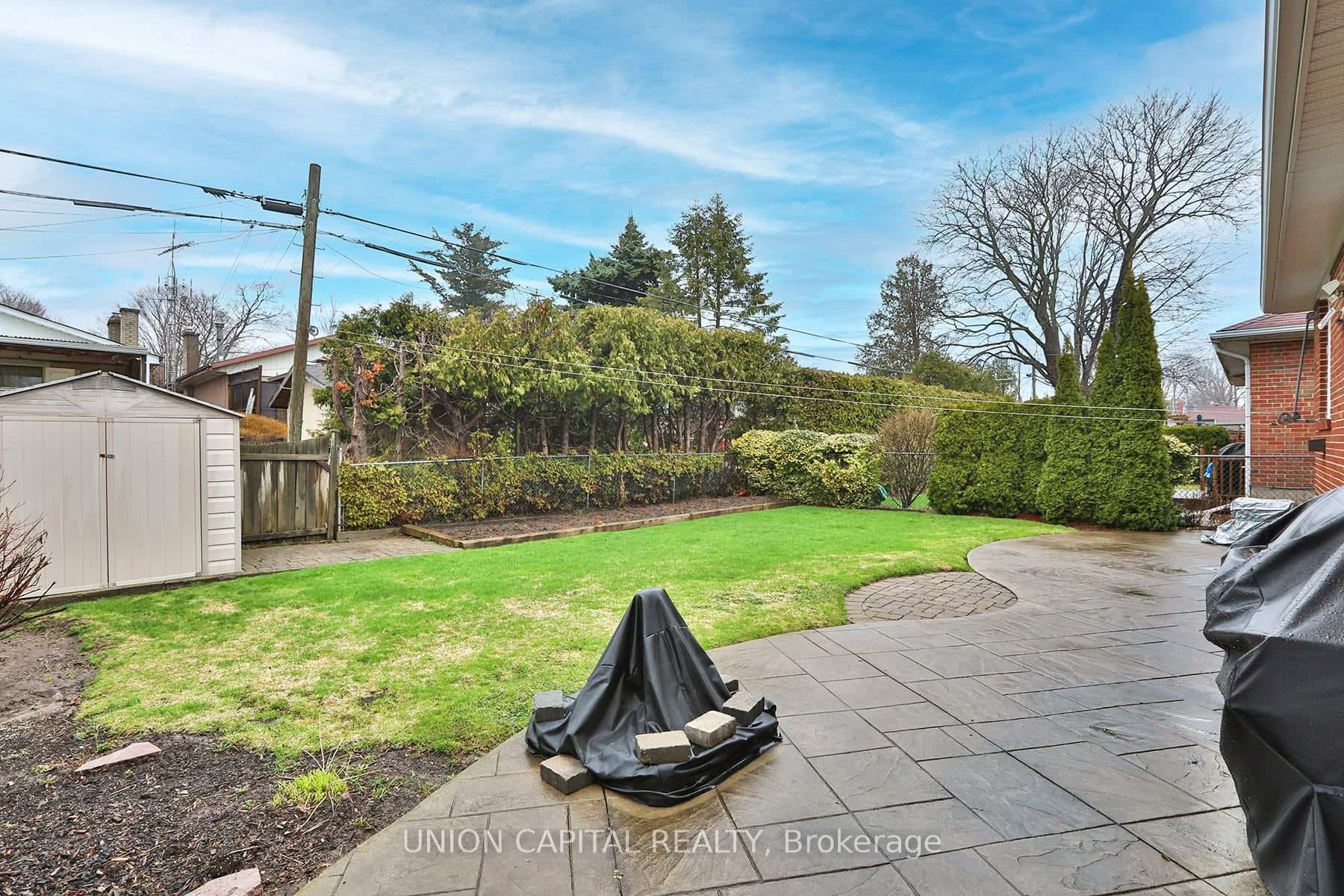 12 Anola Place photo 35