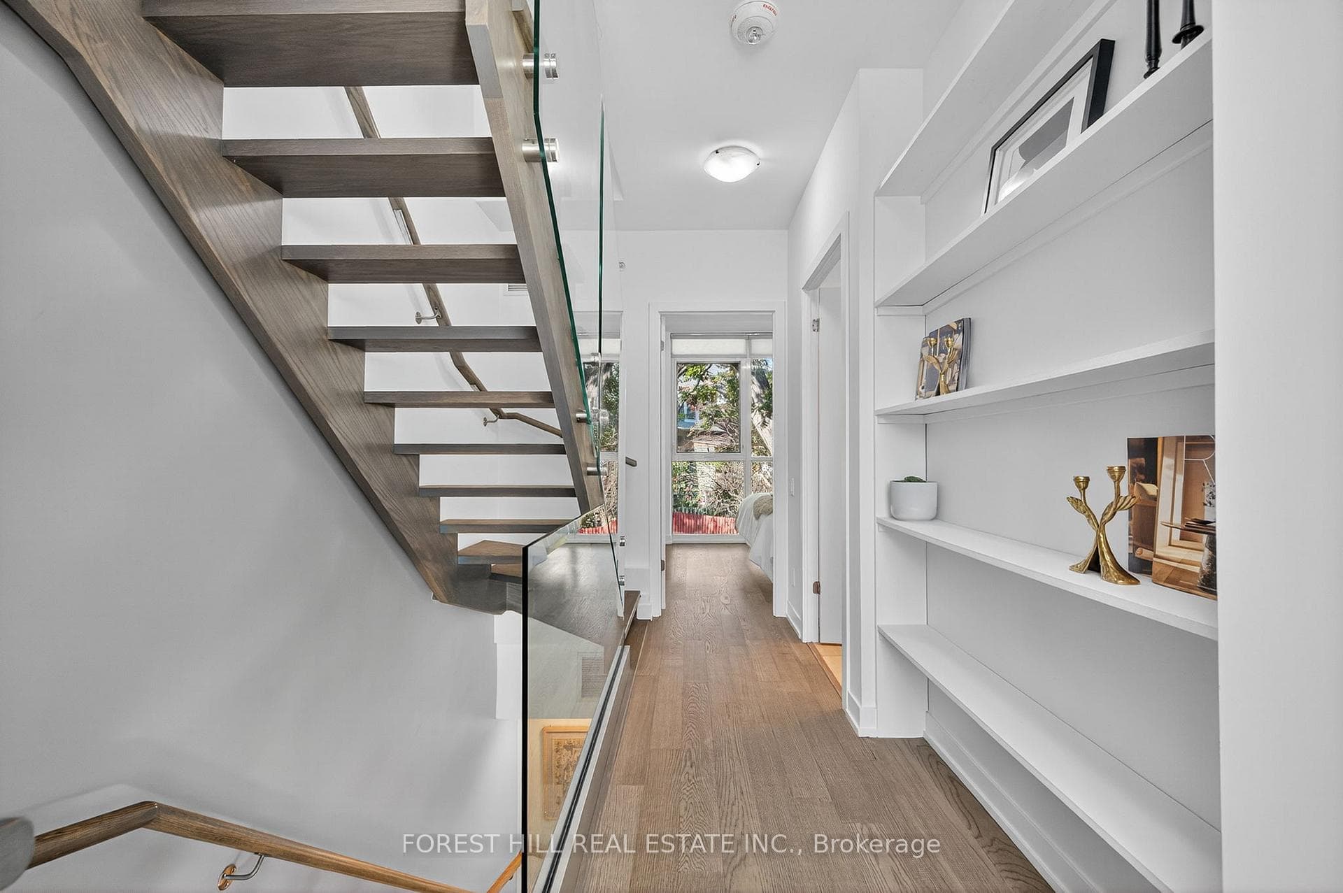 38 Howard Park Avenue Unit 156 photo 25