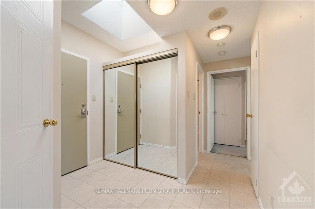 1705 PLAYFAIR Drive Unit PH6 photo 15