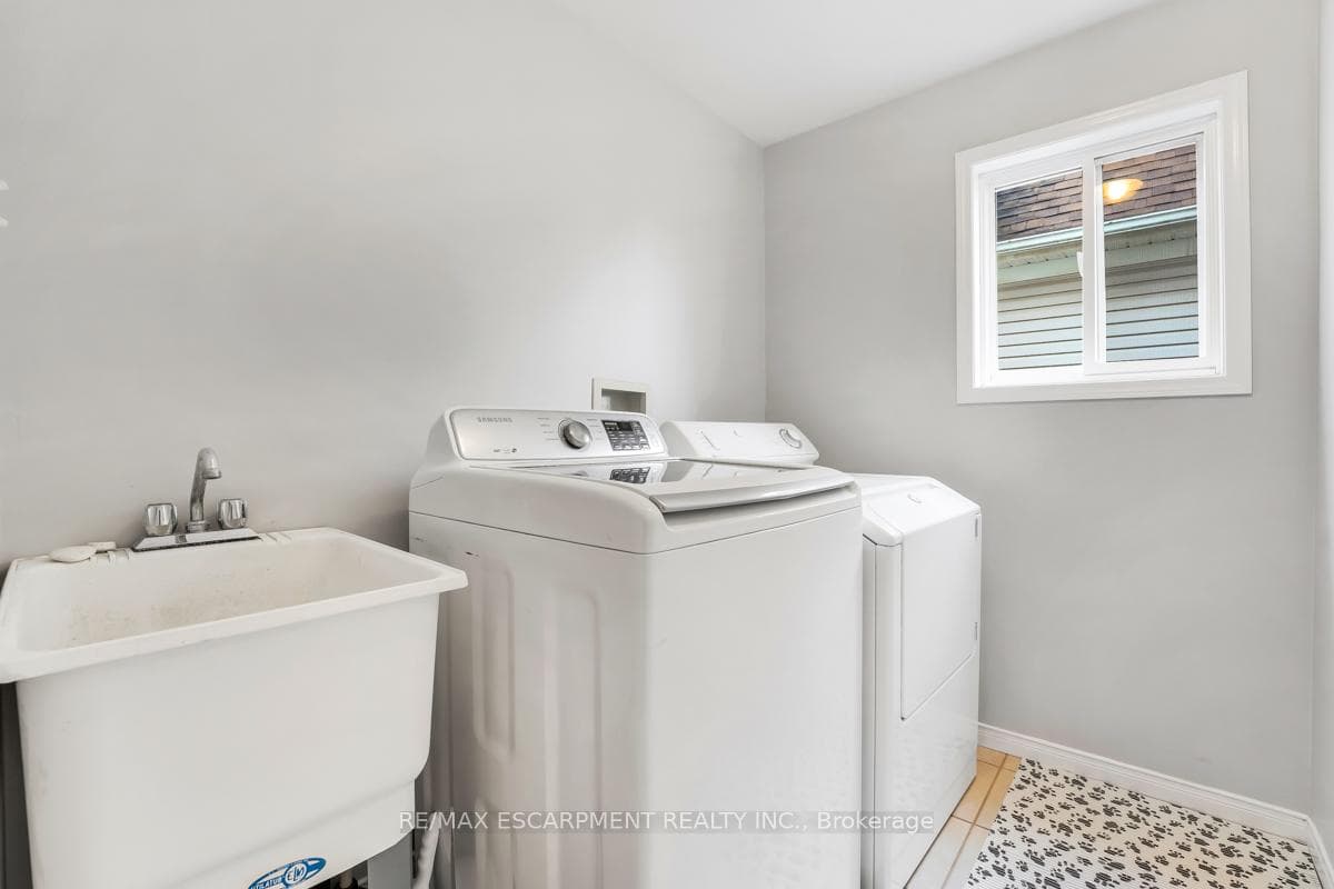 503 Thornview Place photo 20