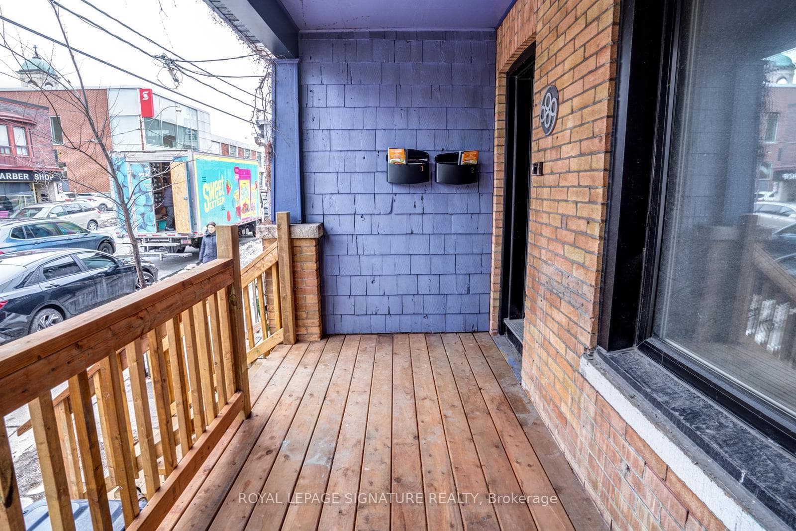 689 Pape Avenue Unit Upper photo 12