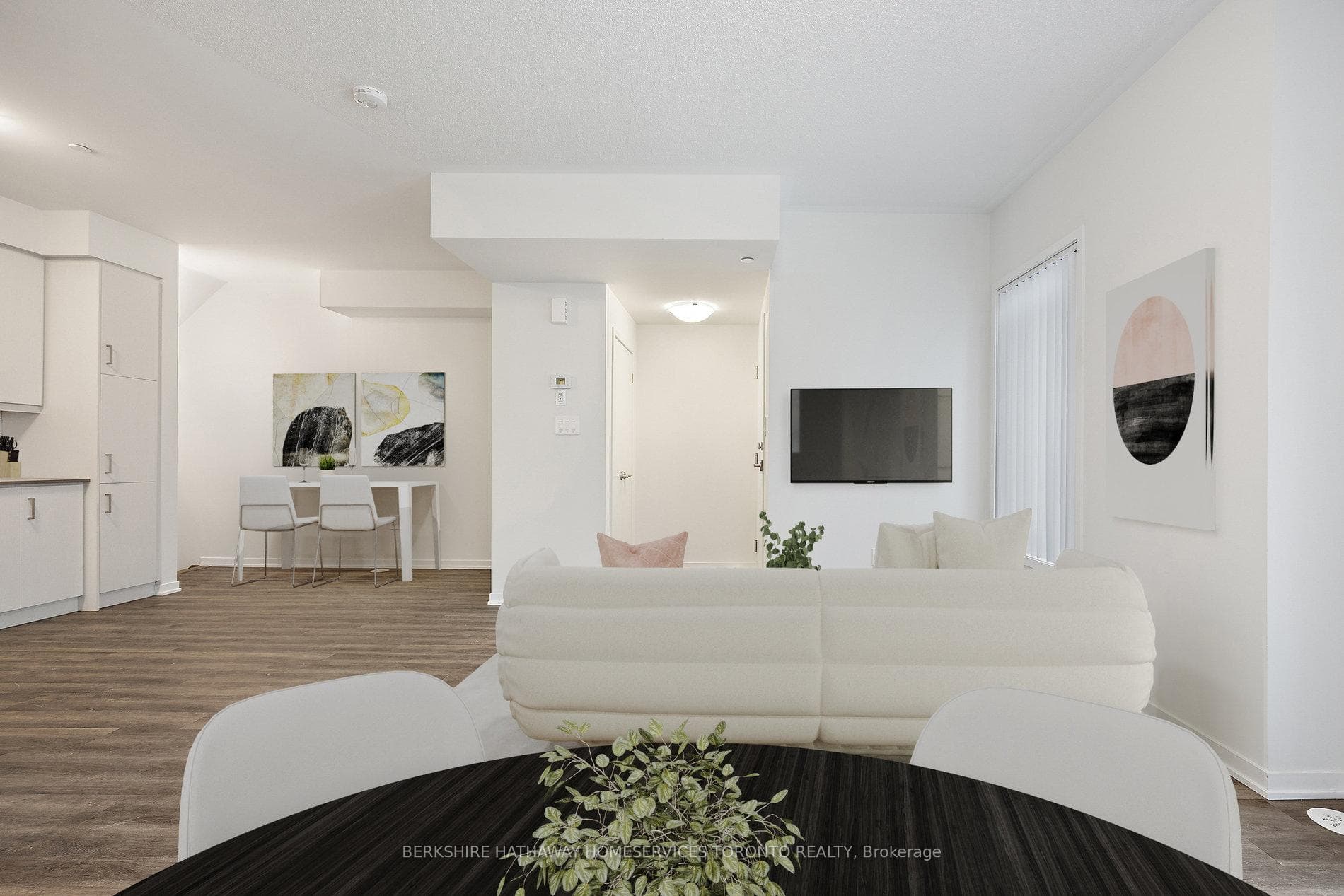 39 h o n e y c r i s p Crescent Unit TH74 photo 5