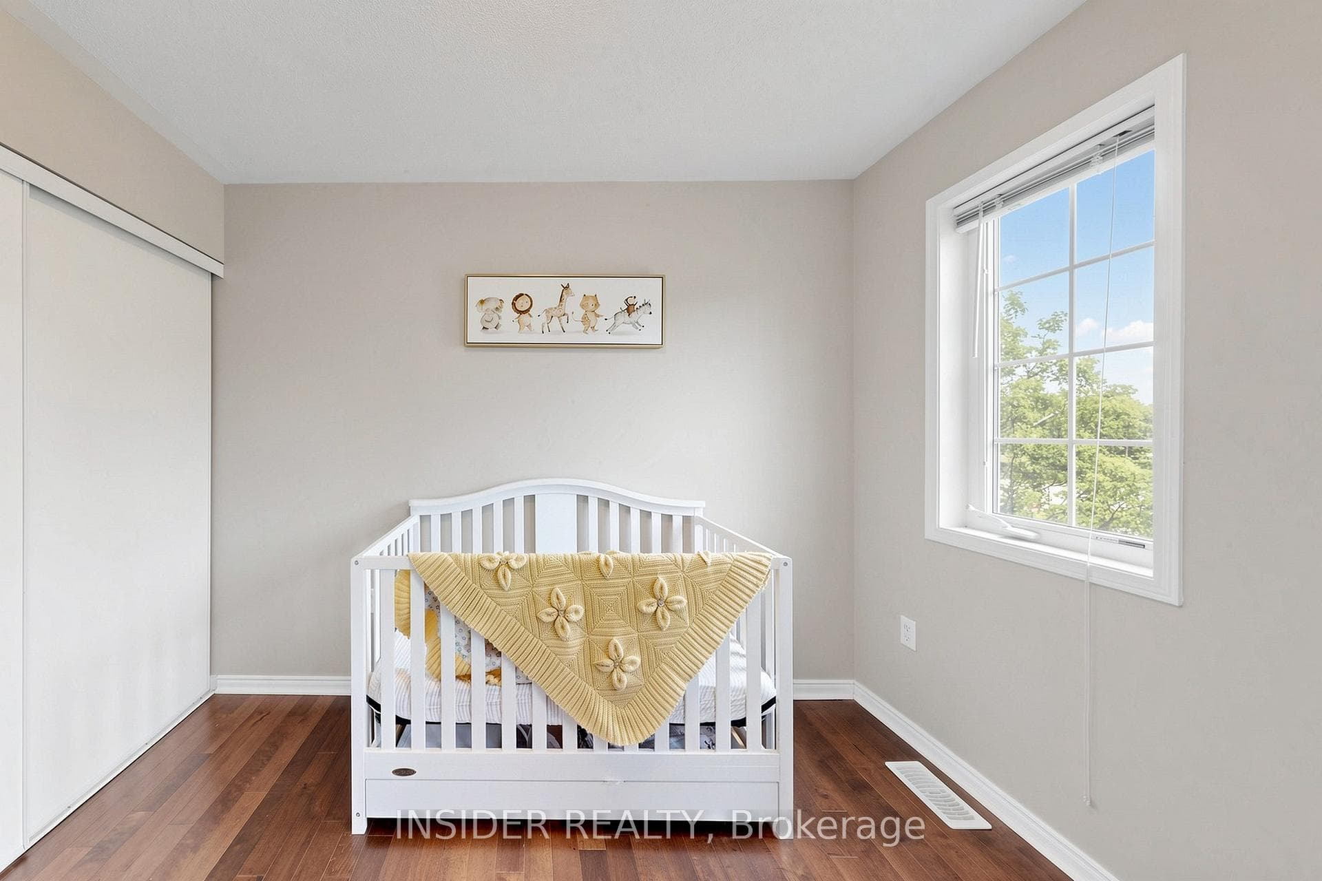 7 Croxall Boulevard photo 32