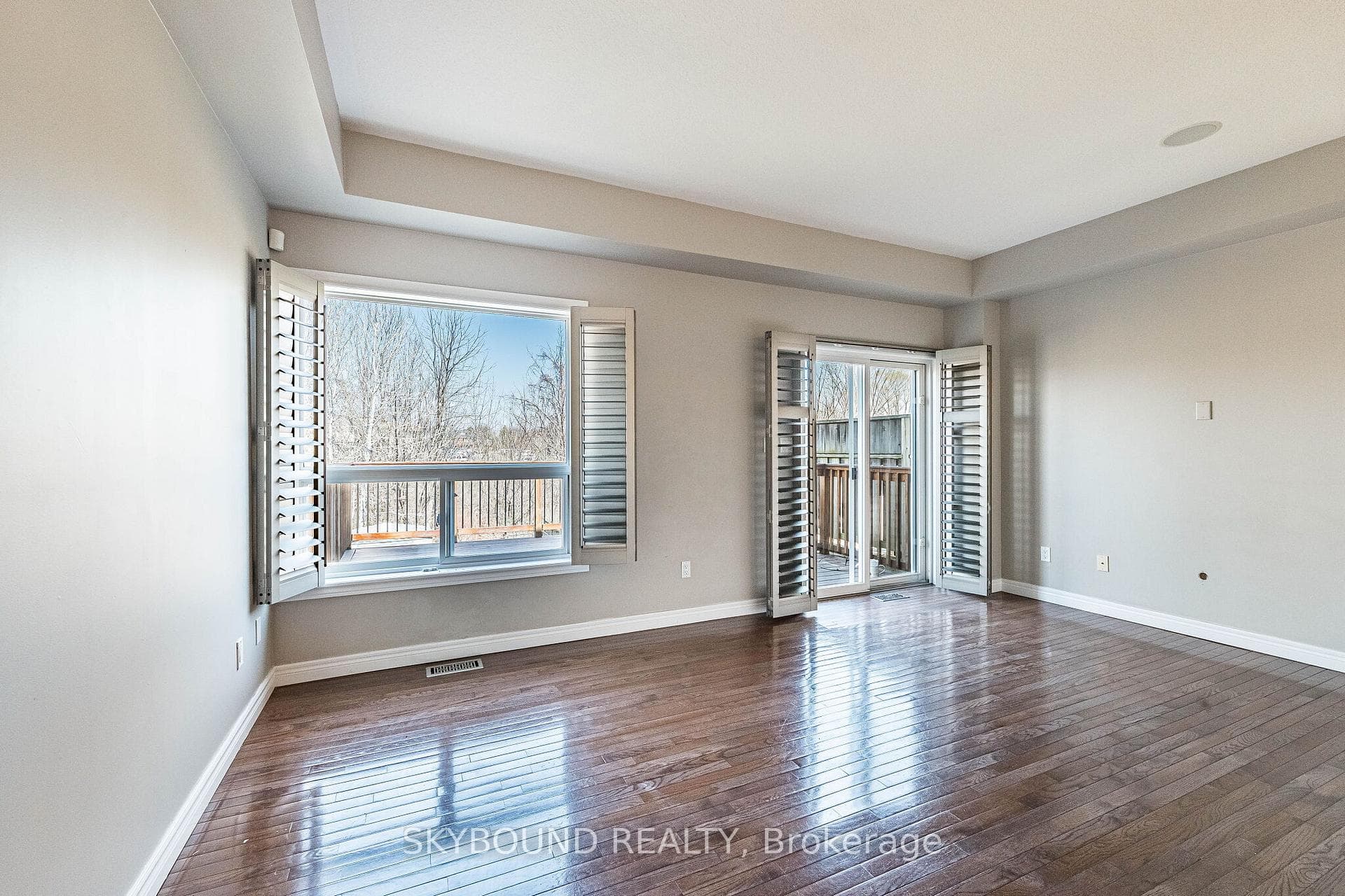 4073 Medland Drive photo 21
