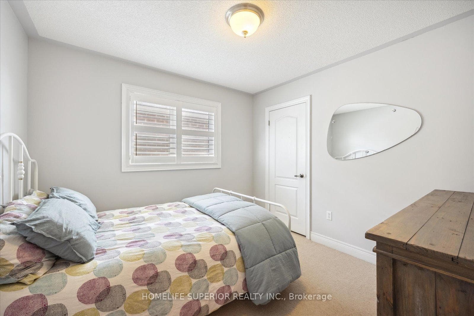 2 Rockland Crescent photo 26
