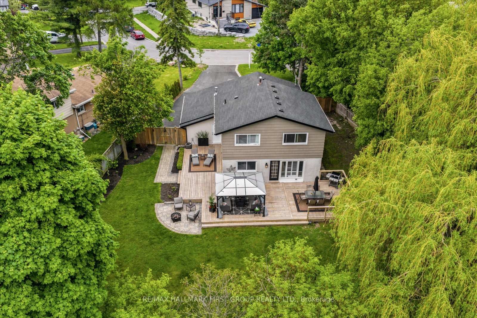 952 Vistula Drive photo 42