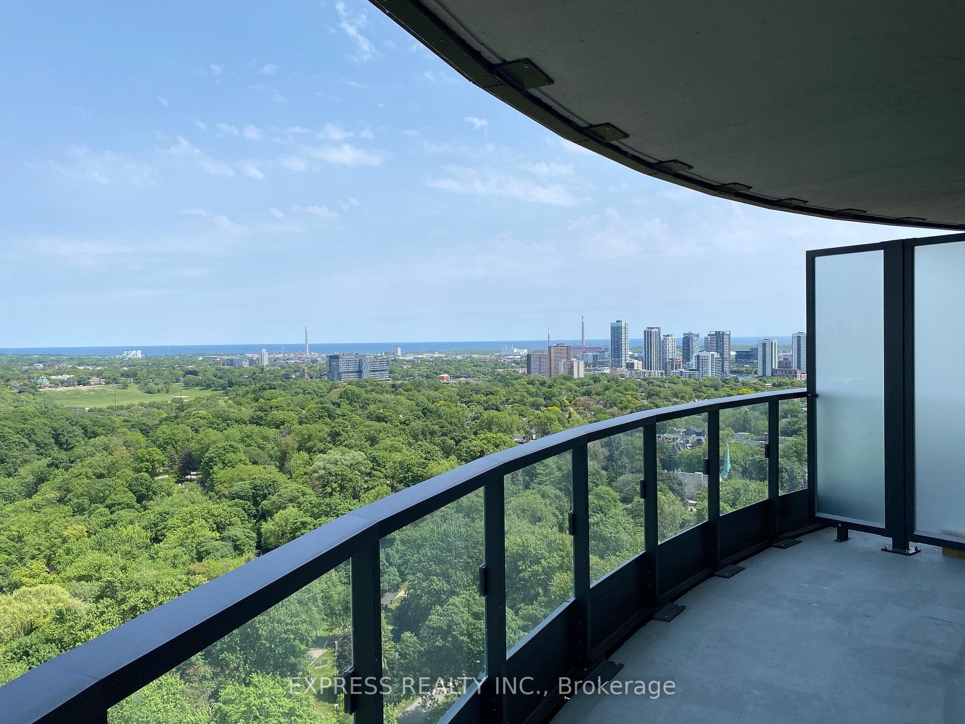 585 Bloor Street Unit 2217 photo 8