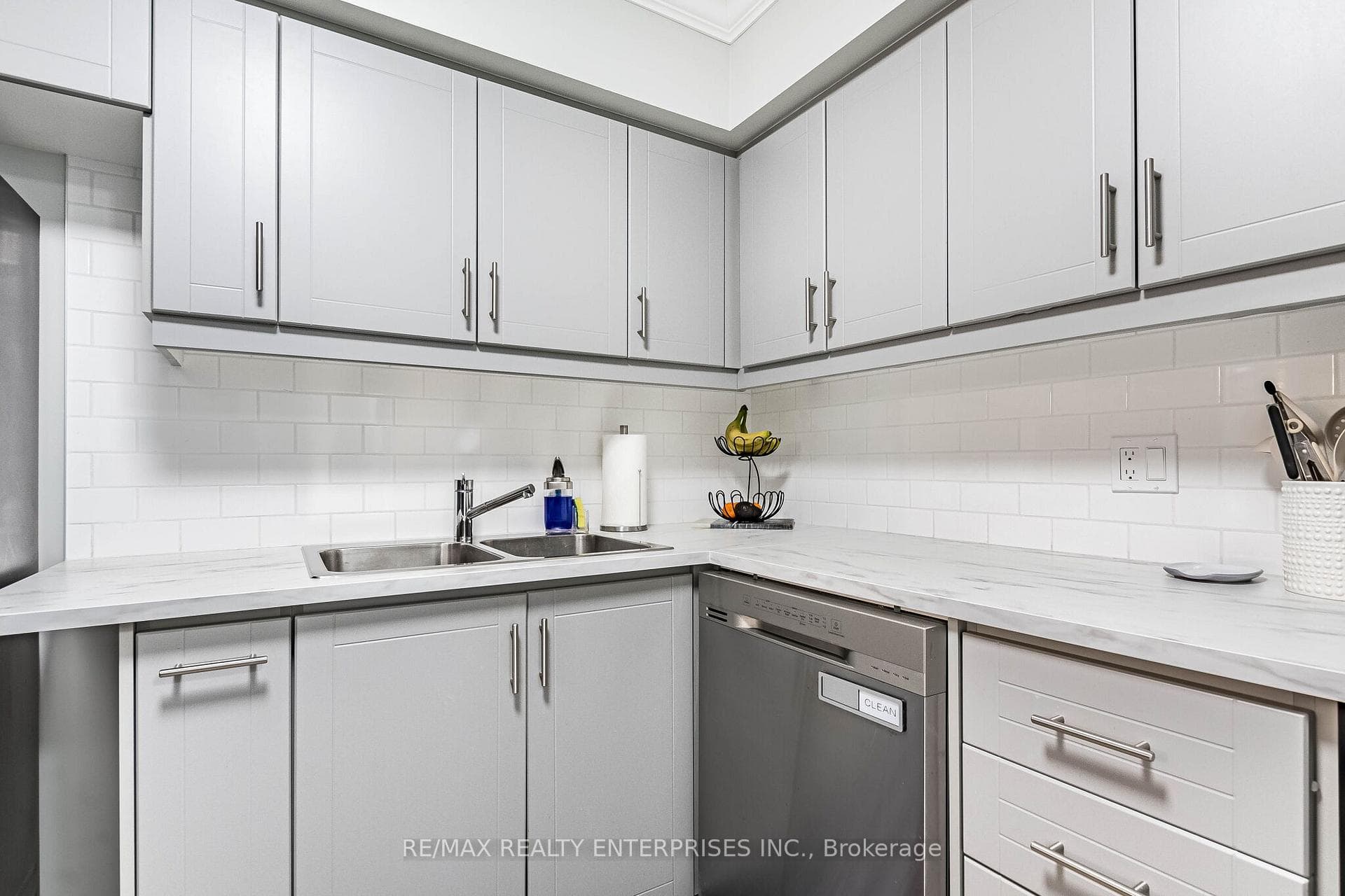 1508 Pilgrims Way Unit 832 photo 15