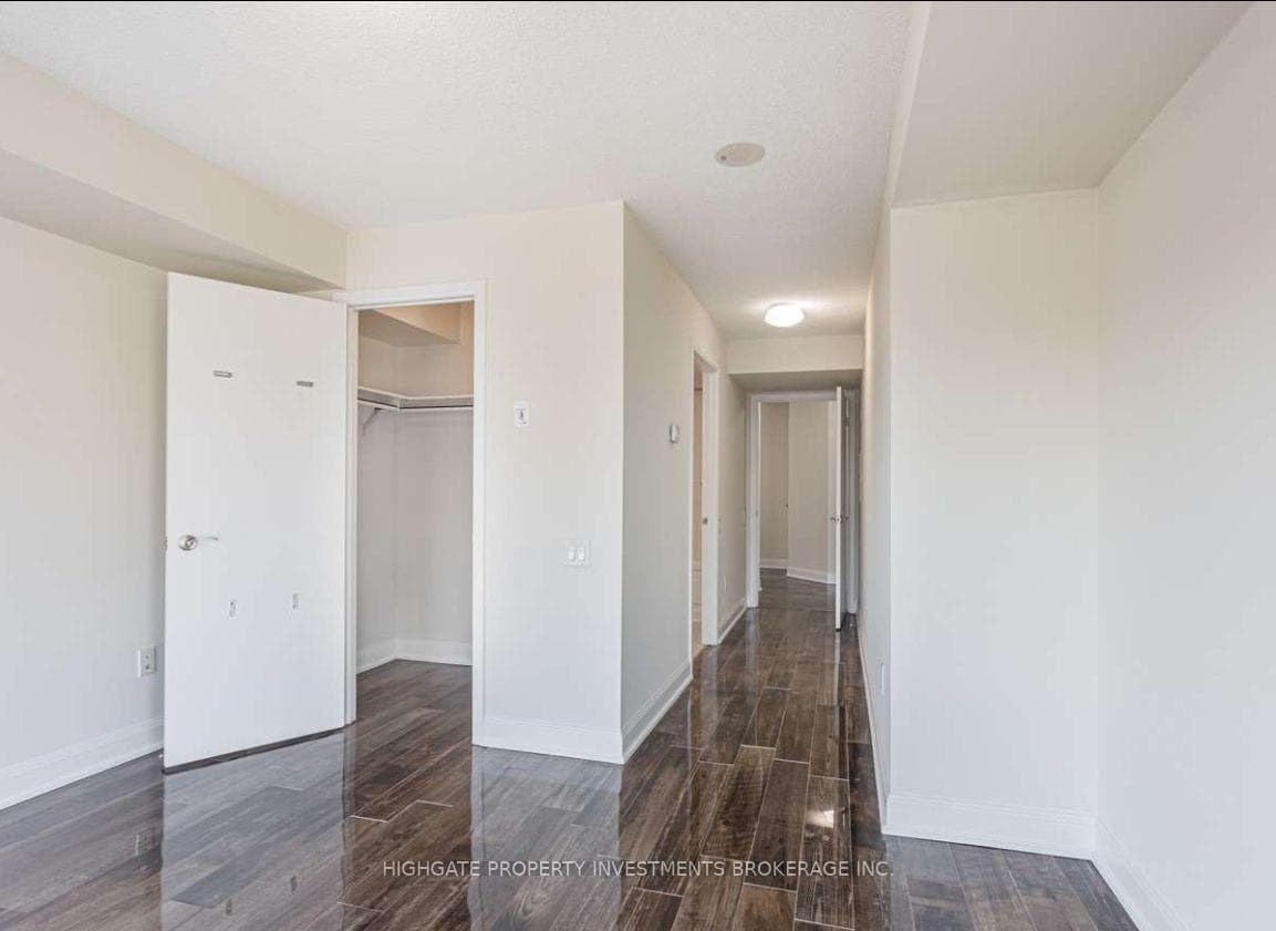 2191 Yonge Street Unit 2111 photo 12