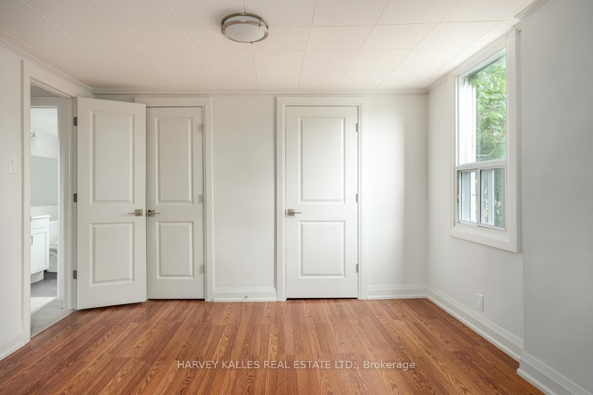 129 Major Mackenzie Drive photo 18
