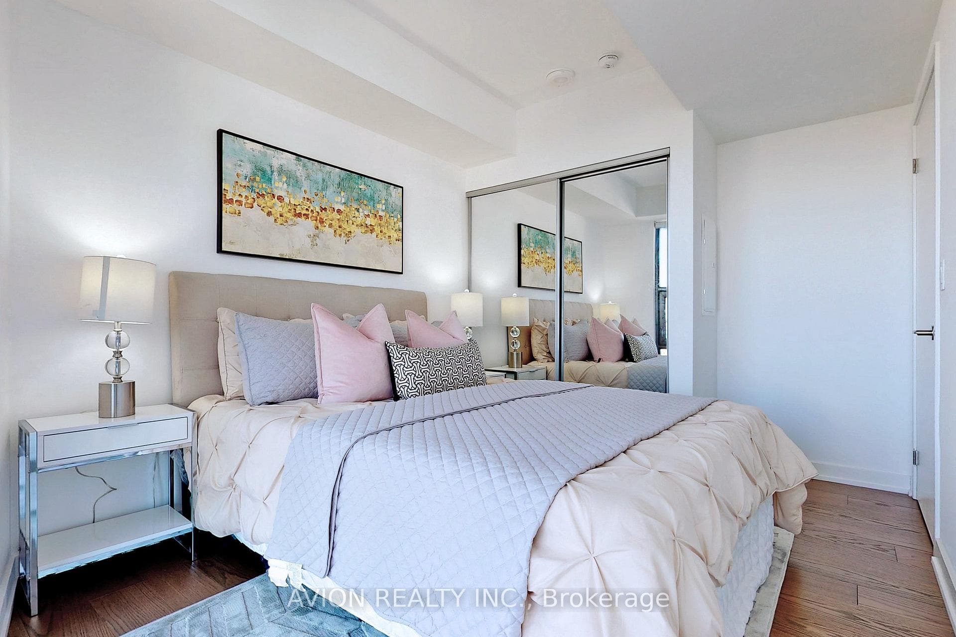 11 Wellesley Street Unit 1311 photo 6