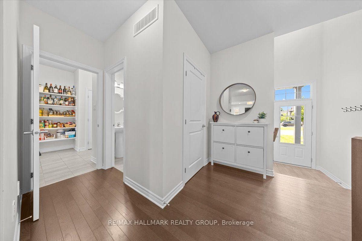 213 Kinderwood Way photo 4