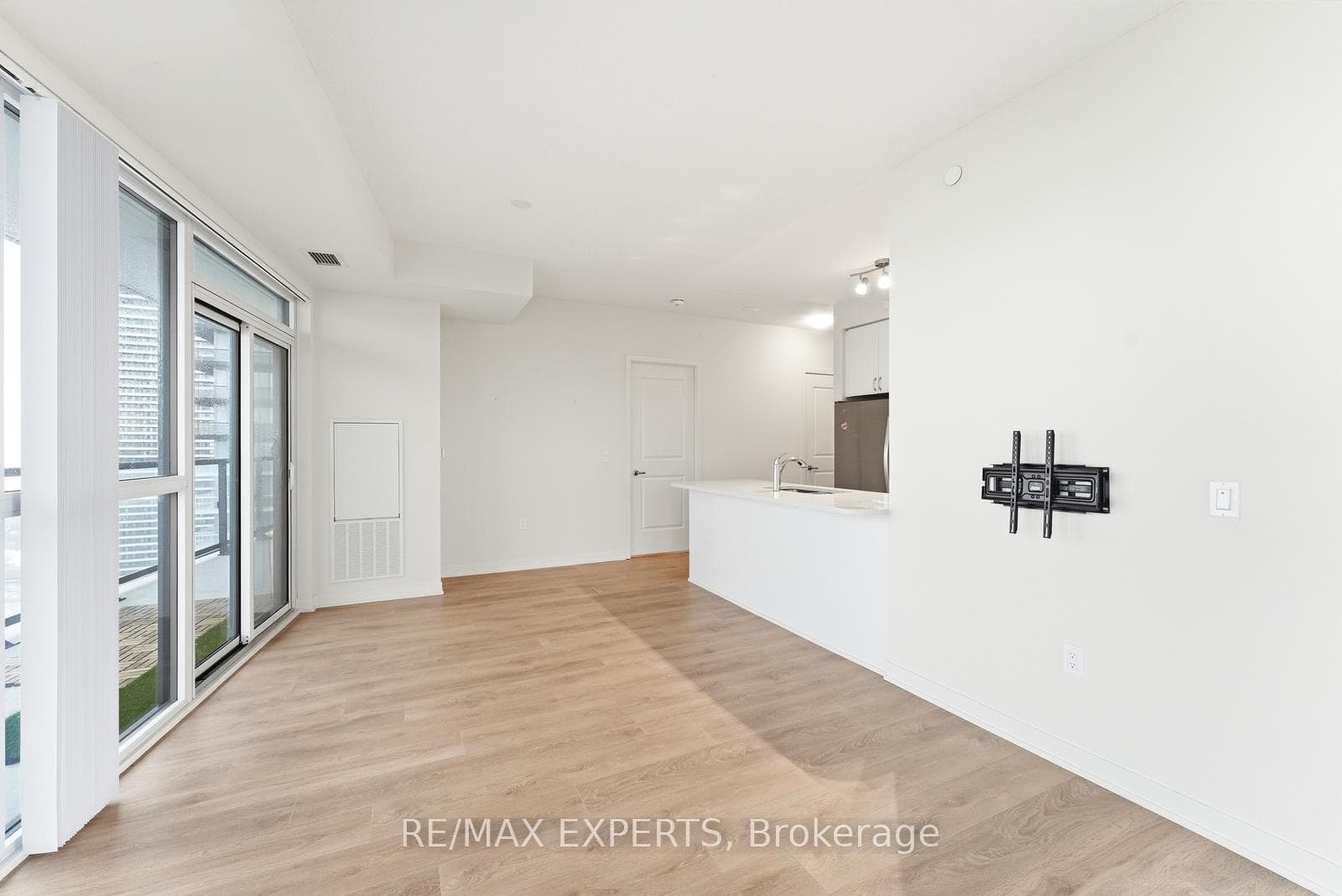 38 Annie Craig Drive Unit 3502 photo 17