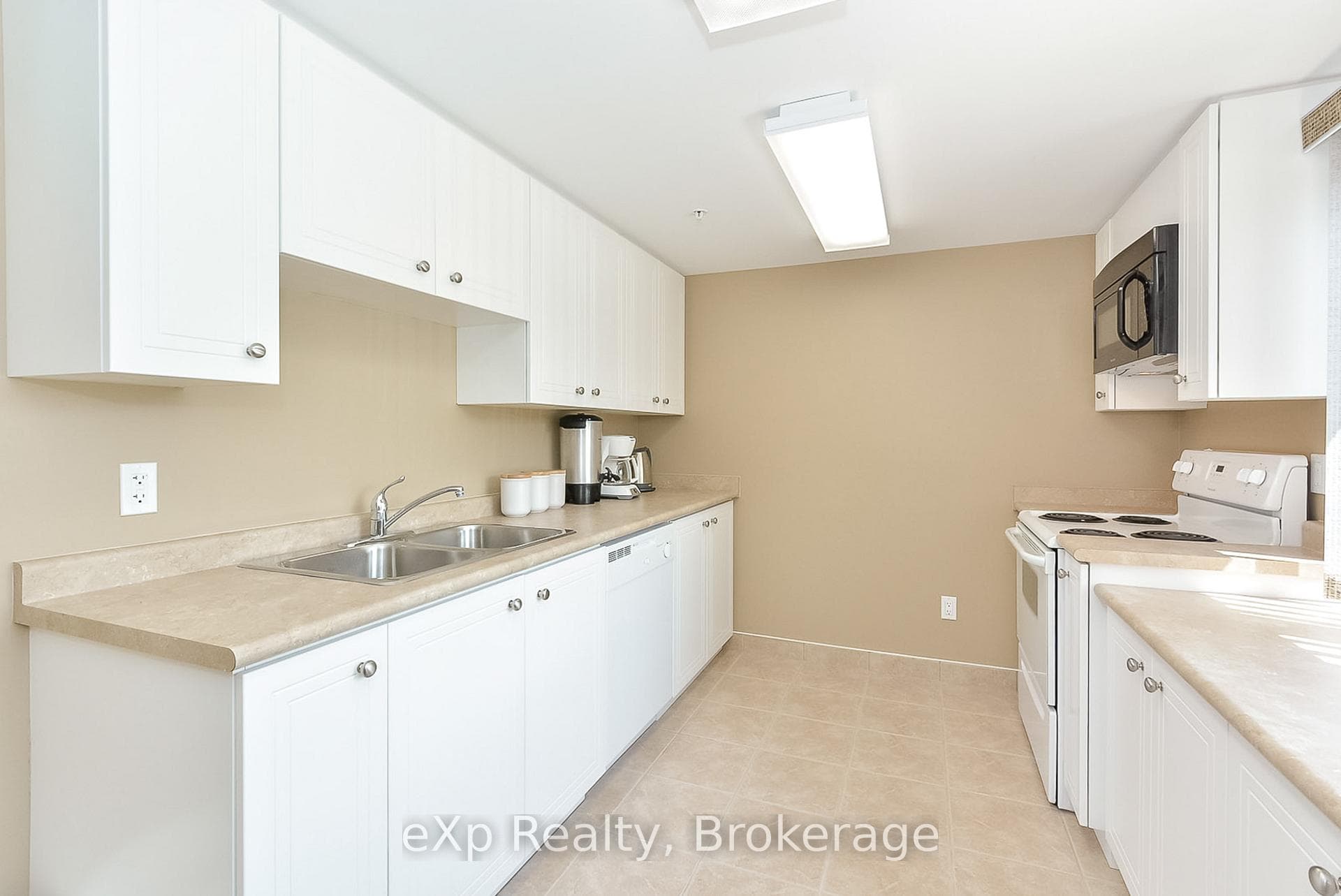 625 St David Street Unit 305 photo 27