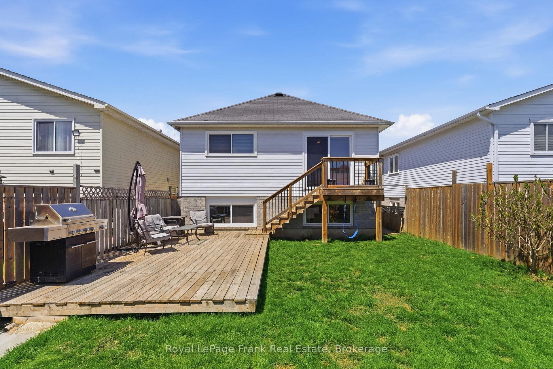 72 Broadlands Crescent photo 34