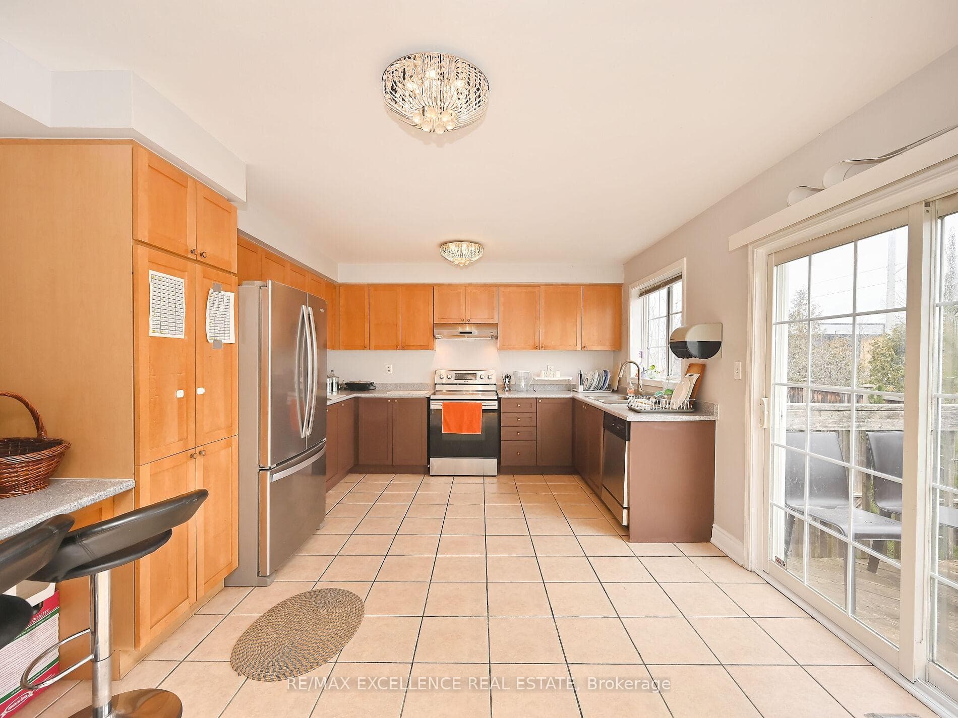 951 Donnelly Street photo 14
