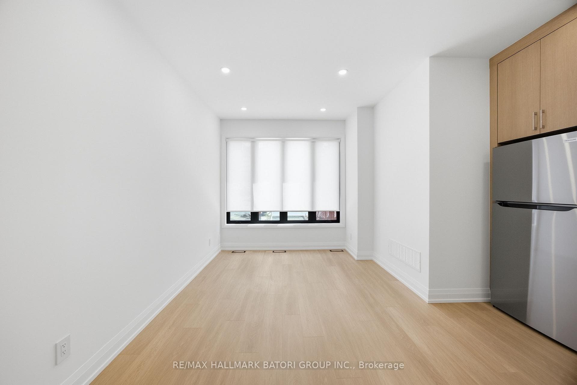 56 Camberwell Road Unit 2 photo 6