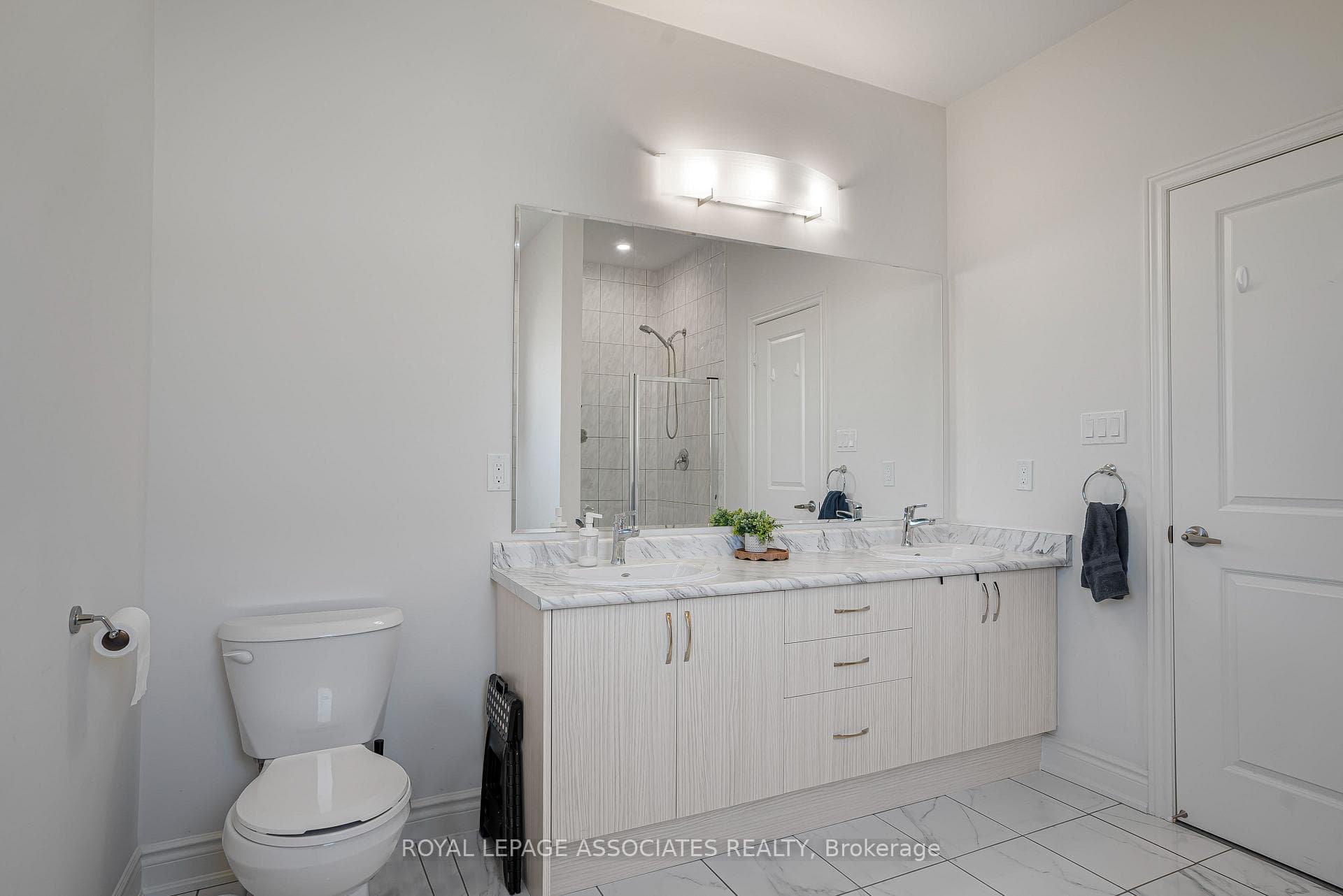 2201 Crystal Drive photo 28