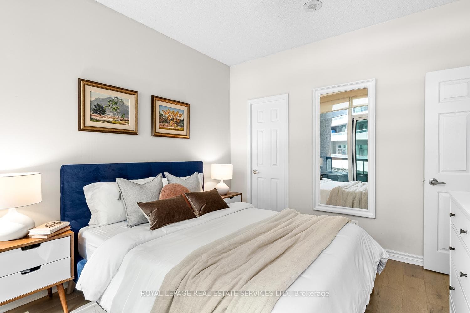 51 Lower Simcoe Street Unit 201 photo 20