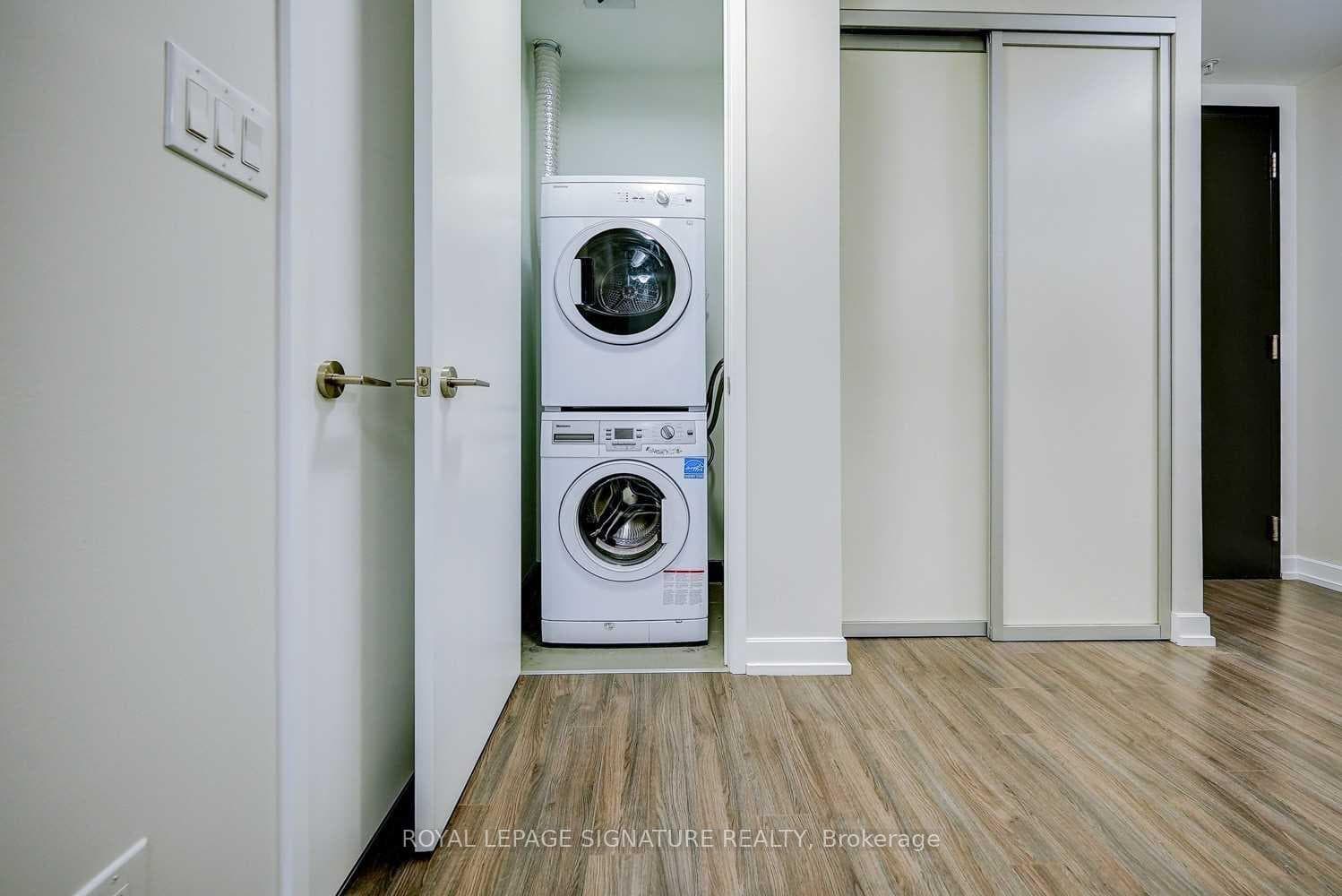 377 Madison Avenue Unit 319 photo 33